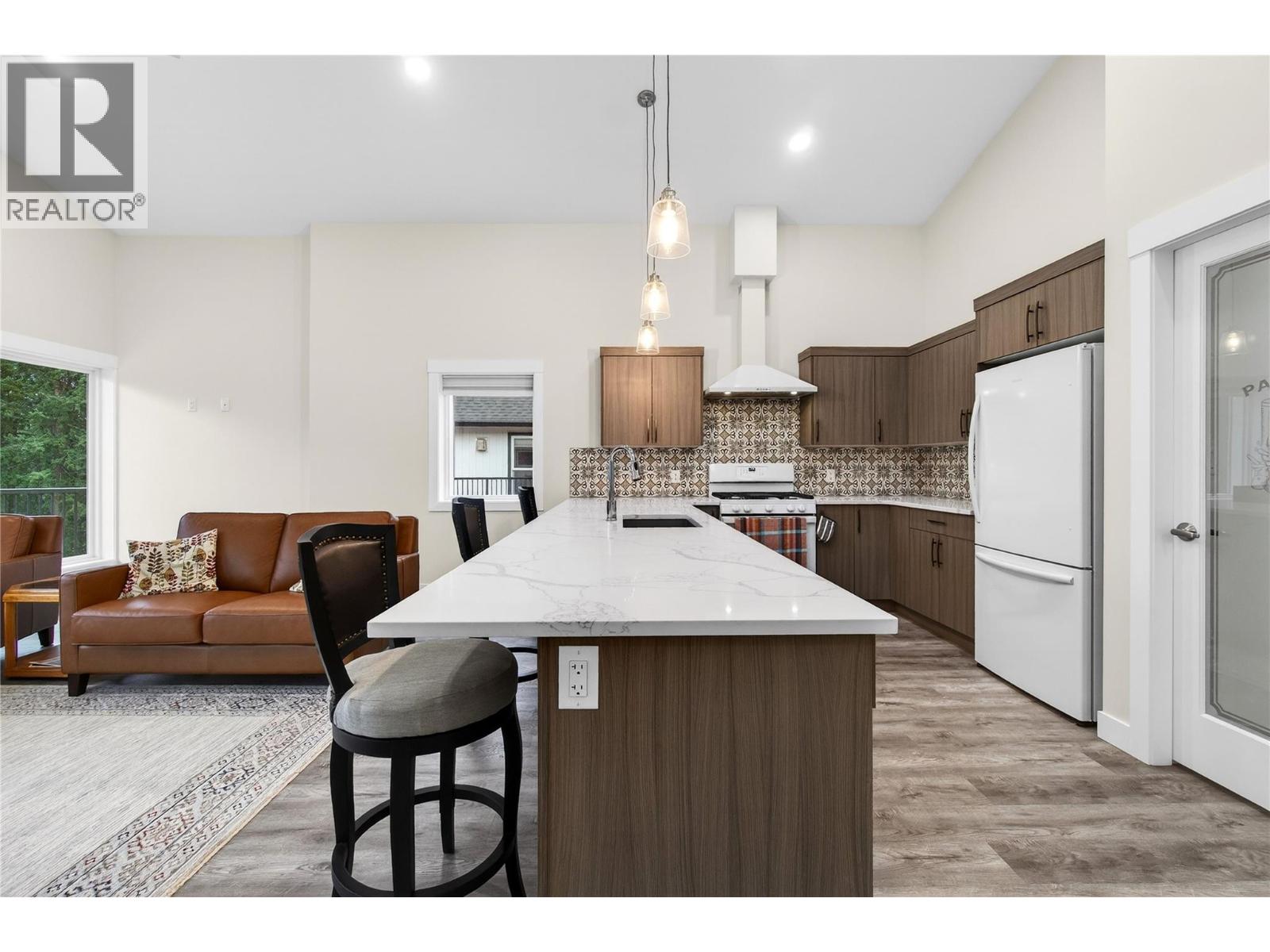 3044 Cedar Drive, Blind Bay, British Columbia  V0E 2W2 - Photo 6 - 10380546