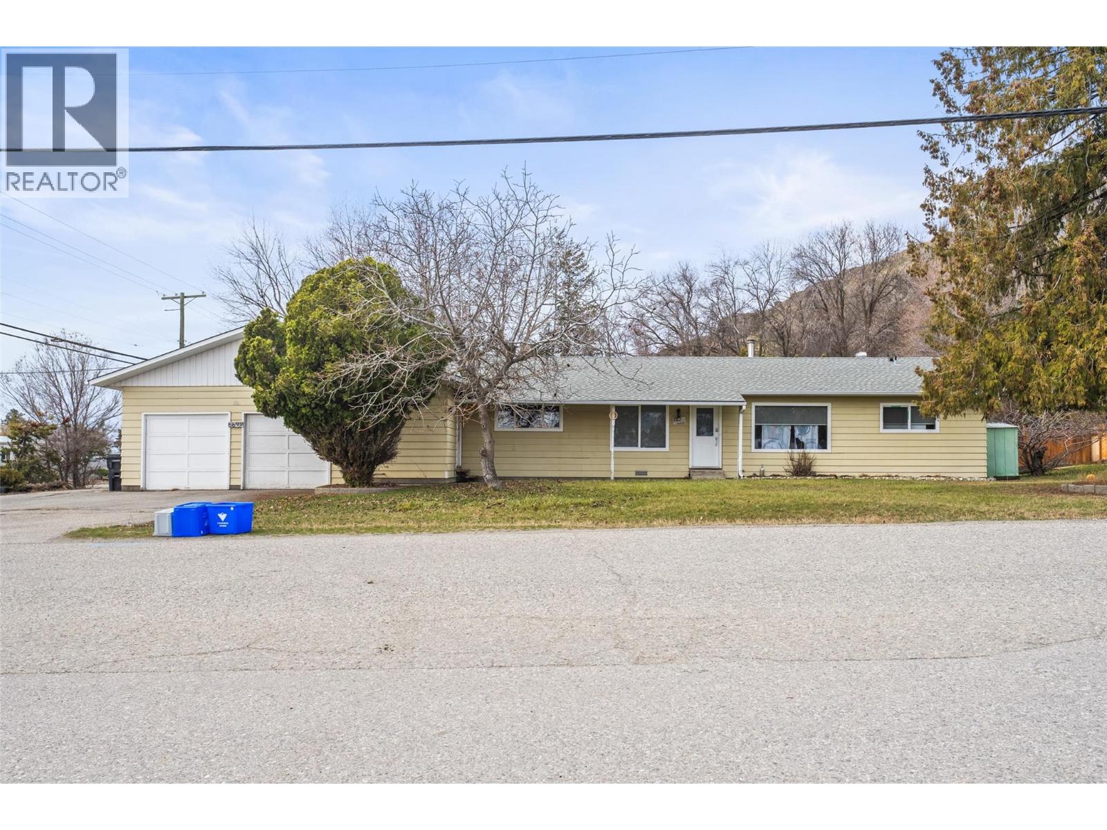 6699 Scott Road, Vernon, British Columbia  V1H 1N4 - Photo 1 - 10380440