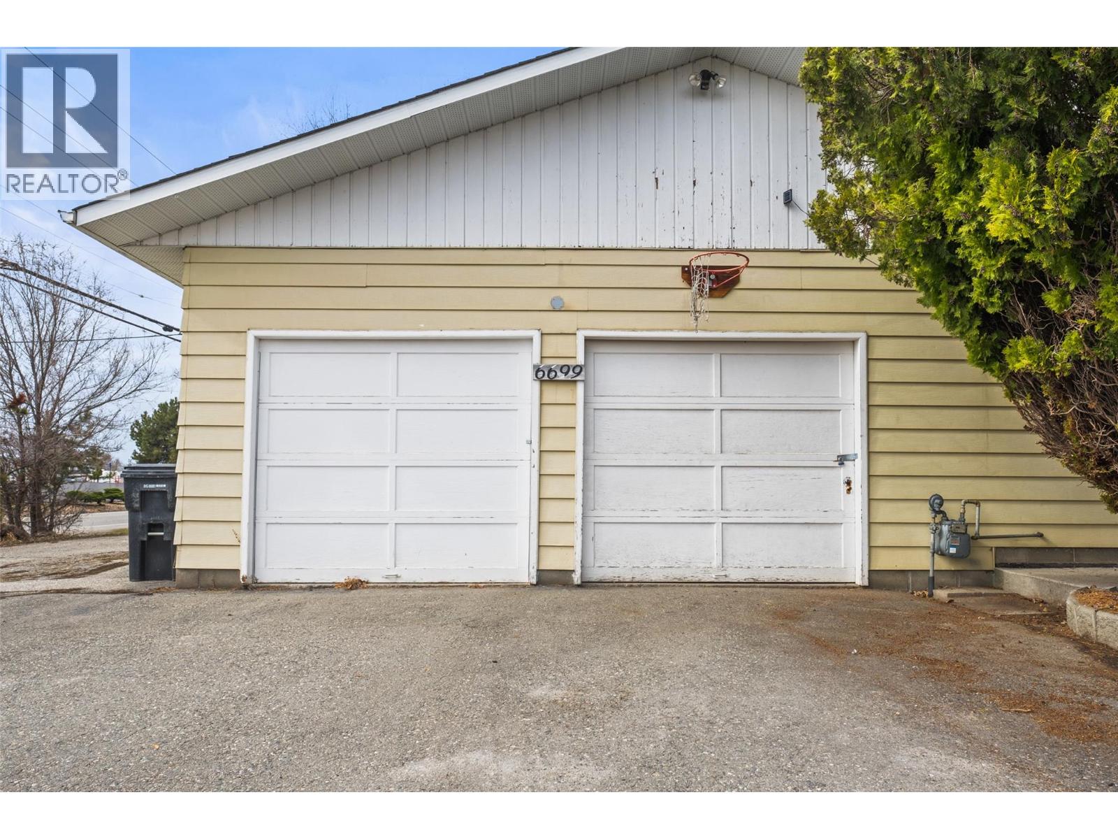 6699 Scott Road, Vernon, British Columbia  V1H 1N4 - Photo 53 - 10380440