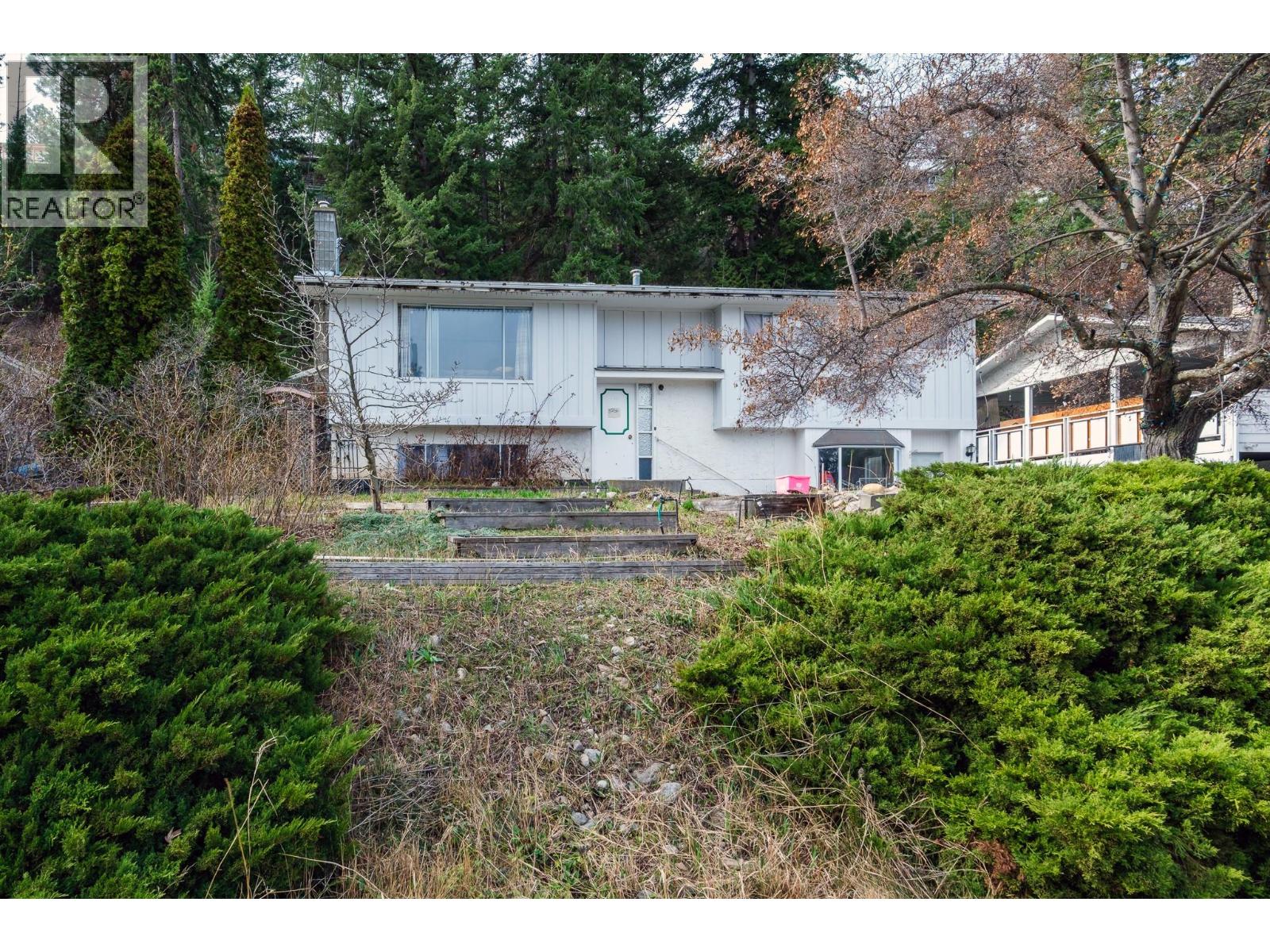 3256 Mciver Road, West Kelowna, British Columbia  V4T 1G2 - Photo 2 - 10380263