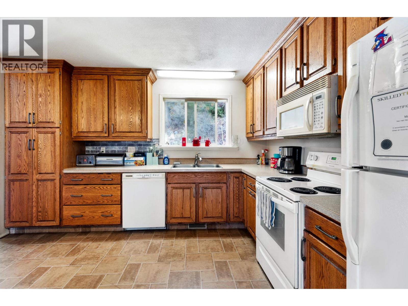 3256 Mciver Road, West Kelowna, British Columbia  V4T 1G2 - Photo 9 - 10380263