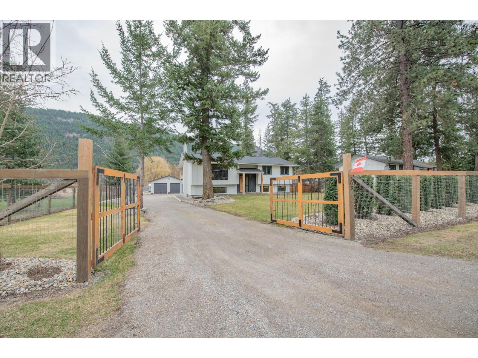 303 Lumby Mabel Lake Road, Lumby, British Columbia  V0E 2G5 - Photo 1 - 10381221