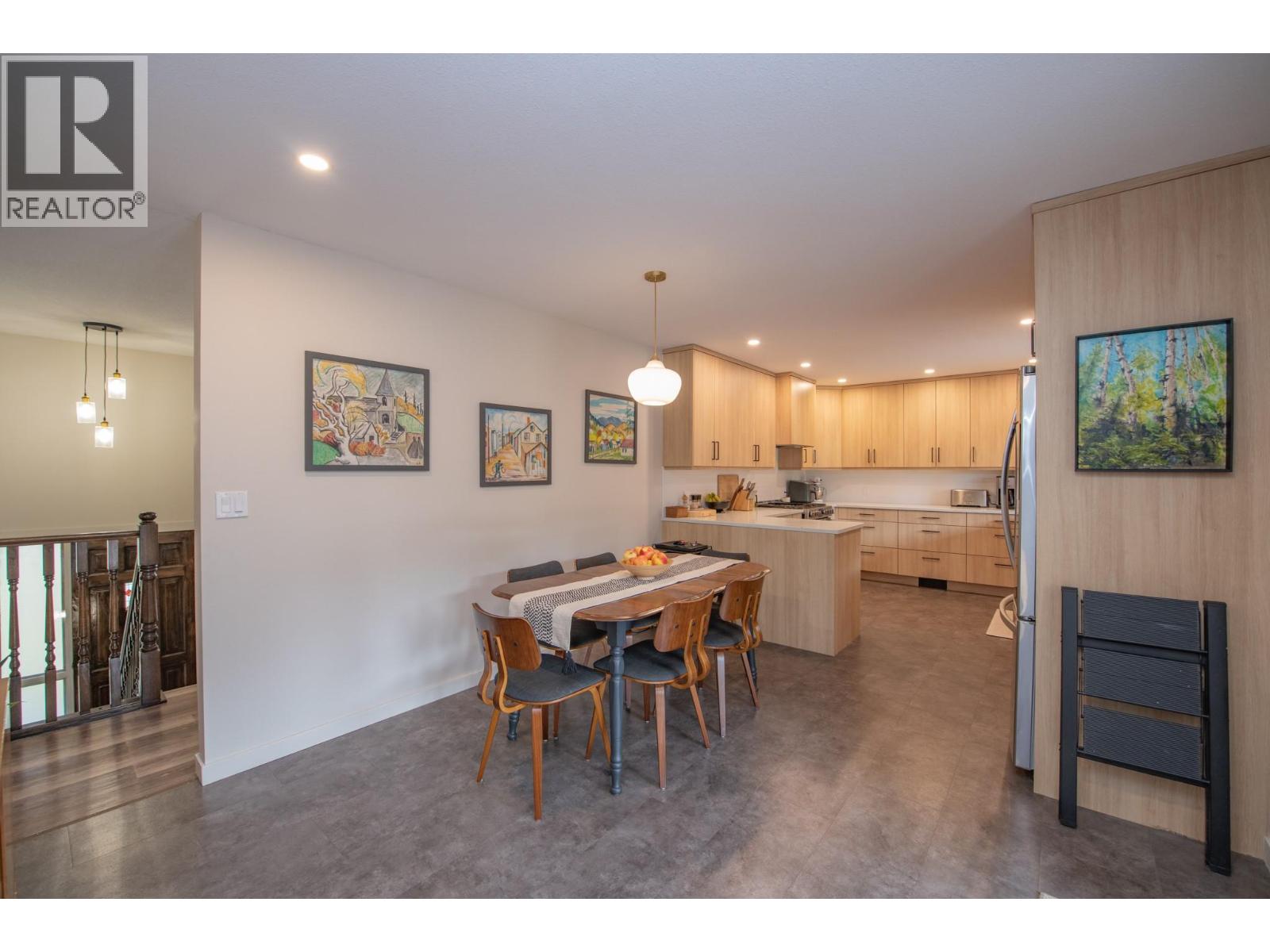 303 Lumby Mabel Lake Road, Lumby, British Columbia  V0E 2G5 - Photo 12 - 10381221