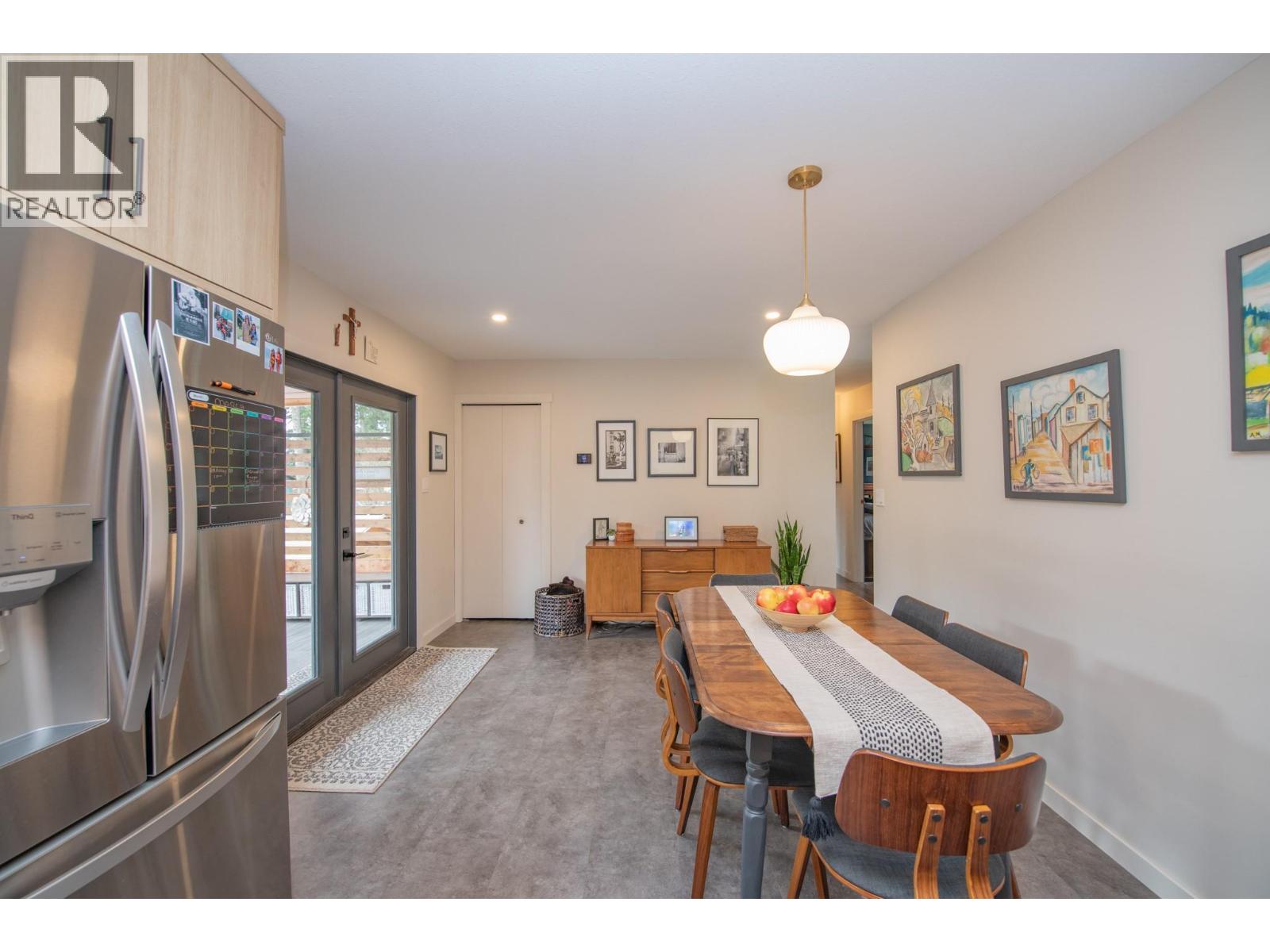 303 Lumby Mabel Lake Road, Lumby, British Columbia  V0E 2G5 - Photo 13 - 10381221