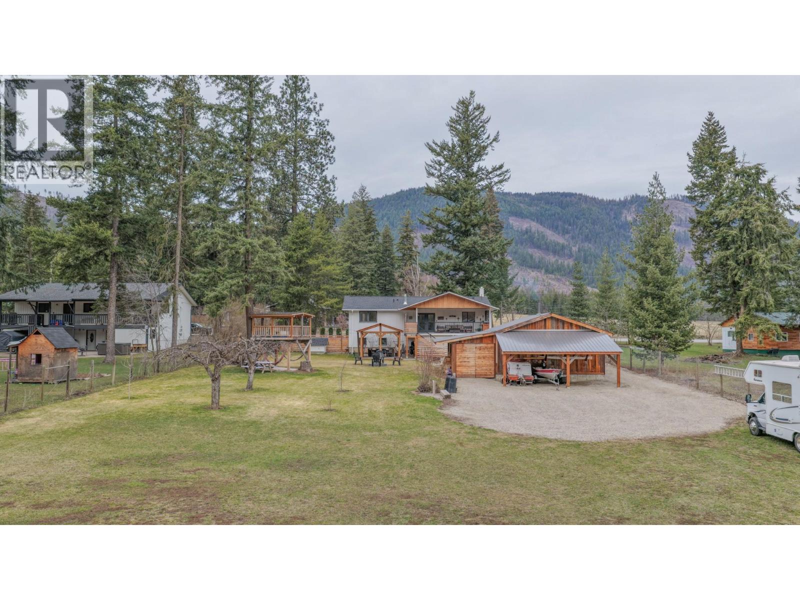 303 Lumby Mabel Lake Road, Lumby, British Columbia  V0E 2G5 - Photo 39 - 10381221