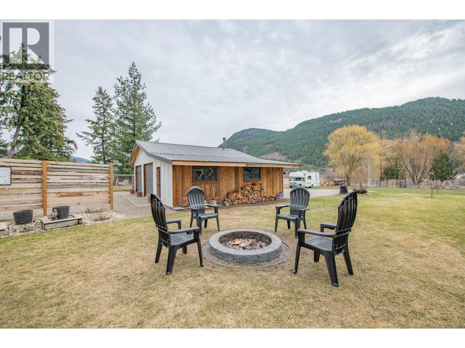 303 Lumby Mabel Lake Road, Lumby, British Columbia  V0E 2G5 - Photo 49 - 10381221