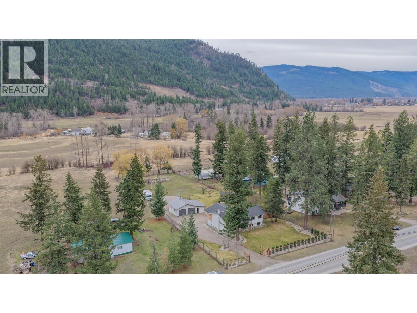 303 Lumby Mabel Lake Road, Lumby, British Columbia  V0E 2G5 - Photo 52 - 10381221