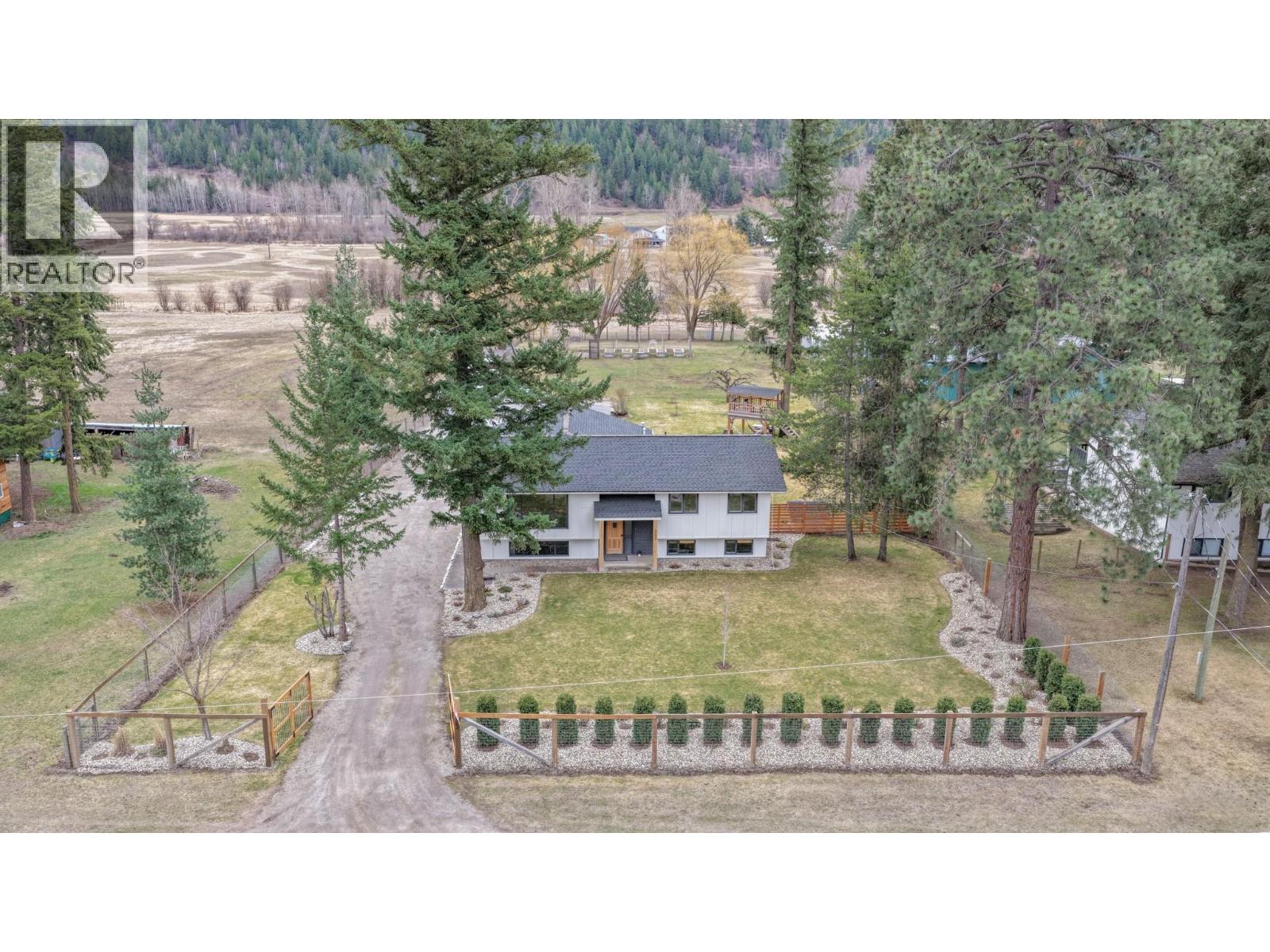 303 Lumby Mabel Lake Road, Lumby, British Columbia  V0E 2G5 - Photo 53 - 10381221