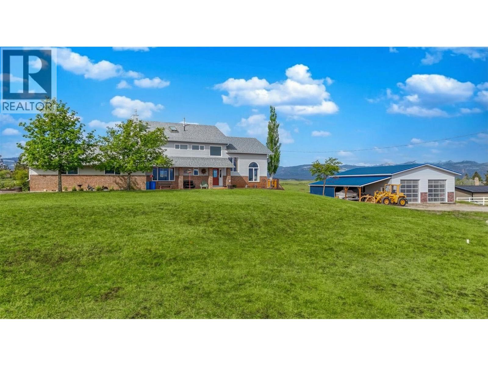 9617 Clearview Road, Cranbrook, British Columbia  V1C 7E2 - Photo 1 - 10380911