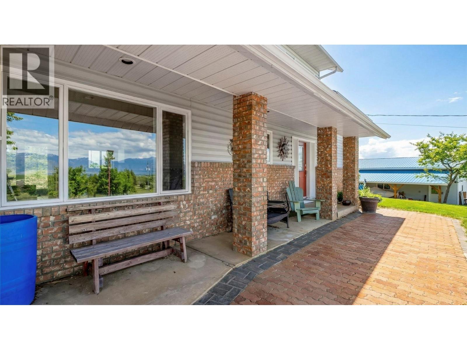 9617 Clearview Road, Cranbrook, British Columbia  V1C 7E2 - Photo 11 - 10380911