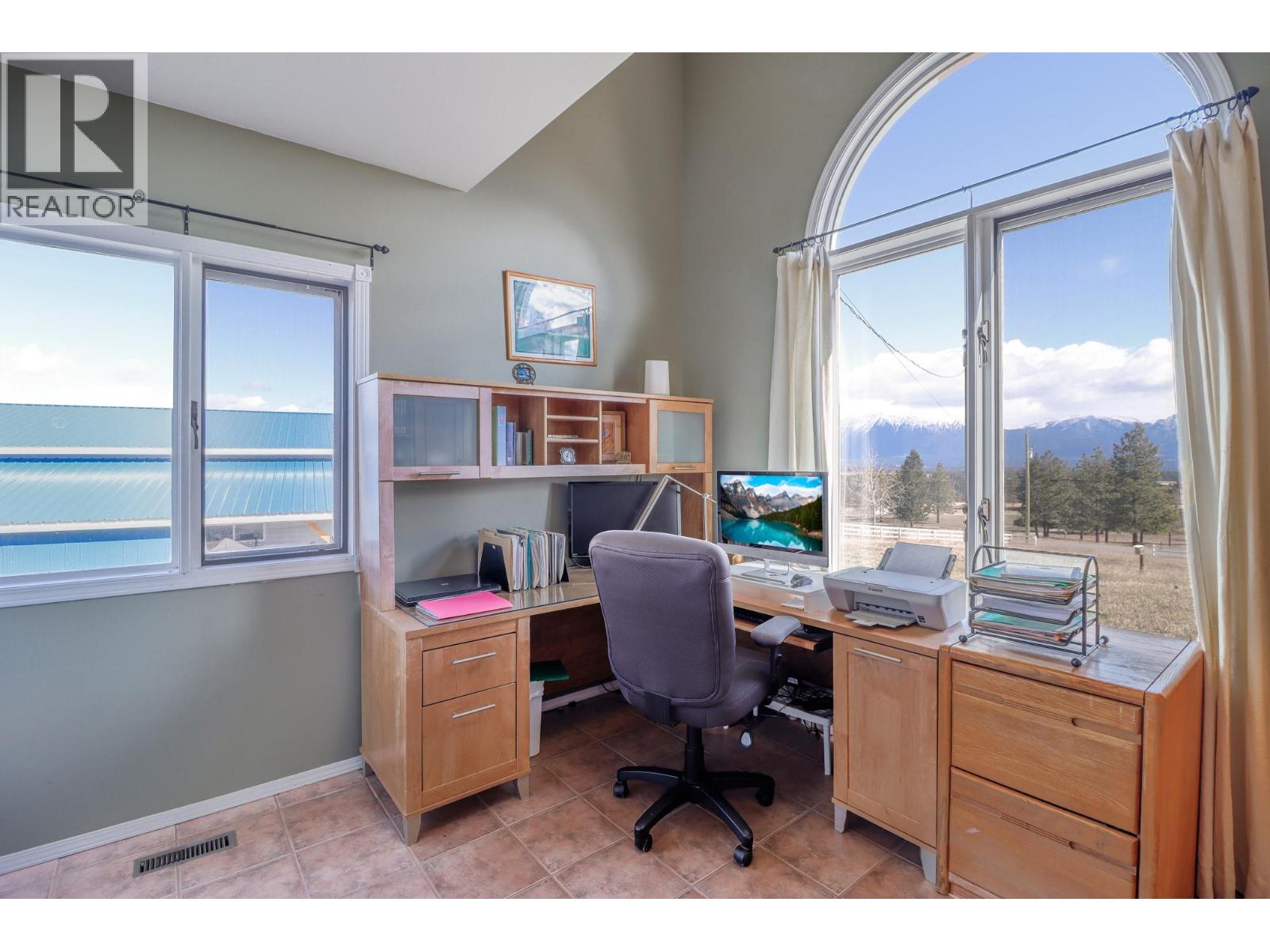 9617 Clearview Road, Cranbrook, British Columbia  V1C 7E2 - Photo 17 - 10380911