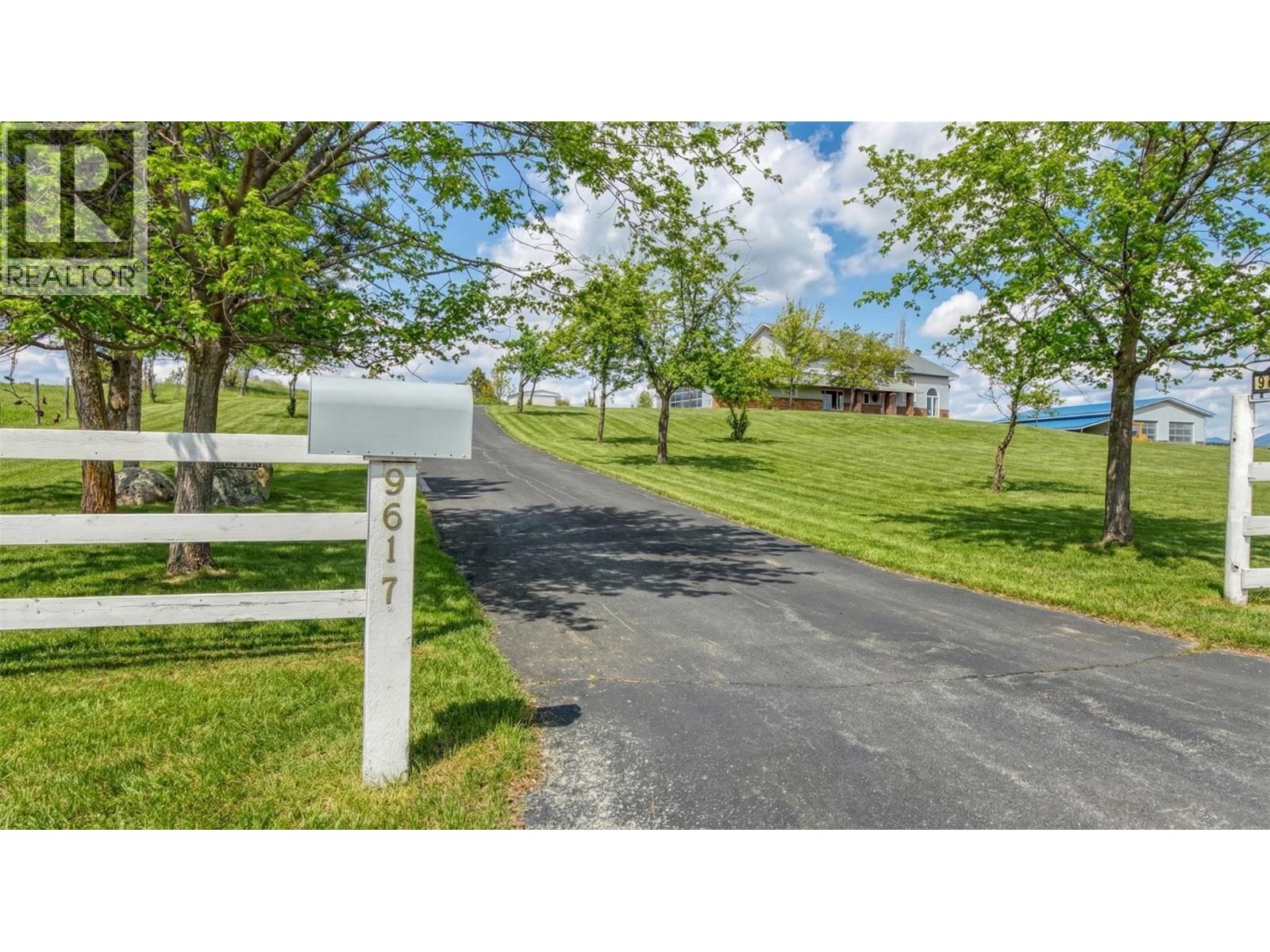 9617 Clearview Road, Cranbrook, British Columbia  V1C 7E2 - Photo 5 - 10380911