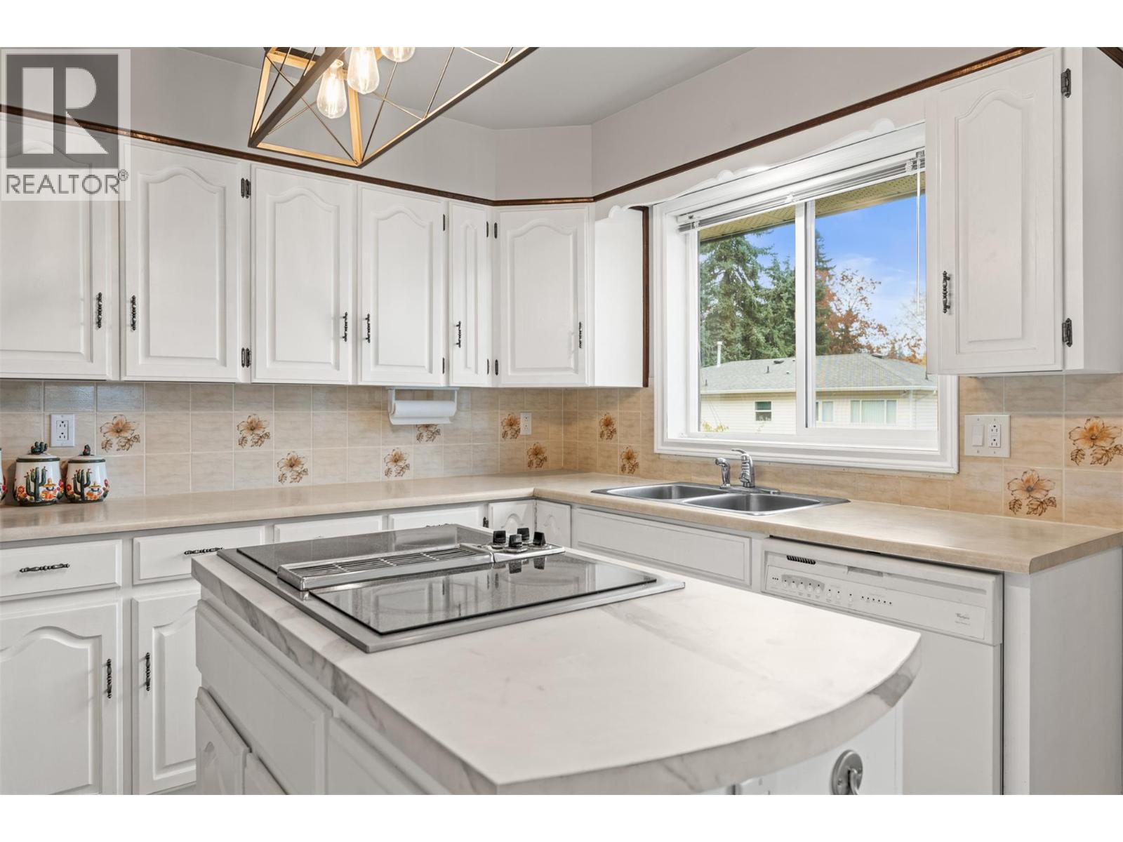 721 Granville Avenue, Enderby, British Columbia  V0E 1V0 - Photo 12 - 10381180