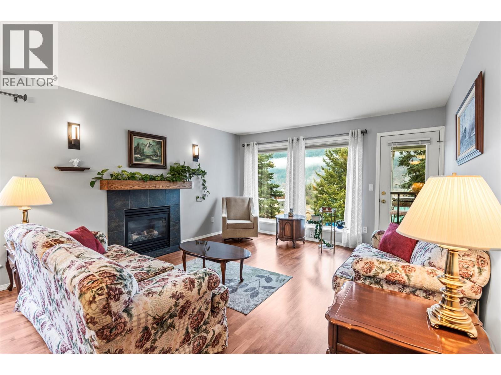 2675 Pine Avenue Unit# 54, Lumby, British Columbia  V0E 2G5 - Photo 3 - 10381179