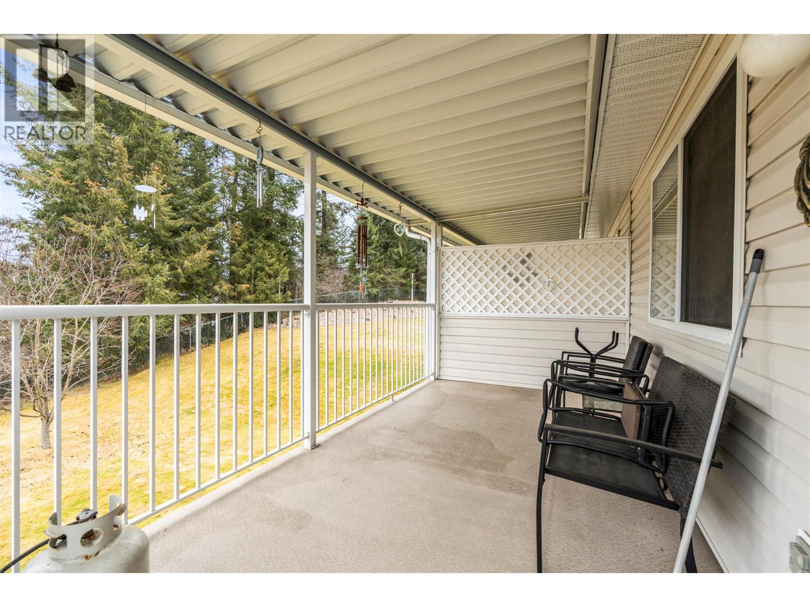 2675 Pine Avenue Unit# 54, Lumby, British Columbia  V0E 2G5 - Photo 39 - 10381179