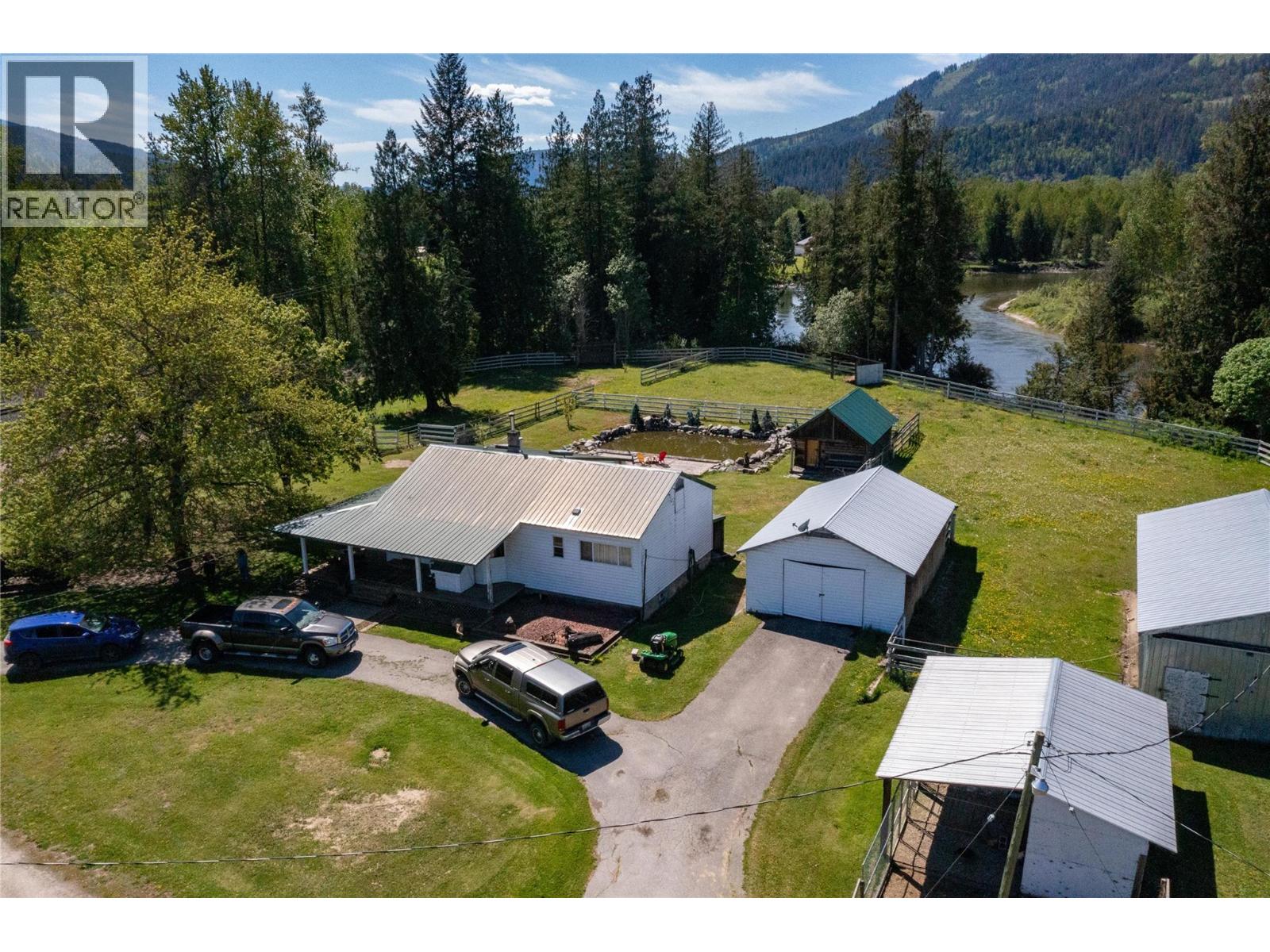 2169 Solsqua Road, Sicamous, British Columbia  V0E 2V0 - Photo 17 - 10381248