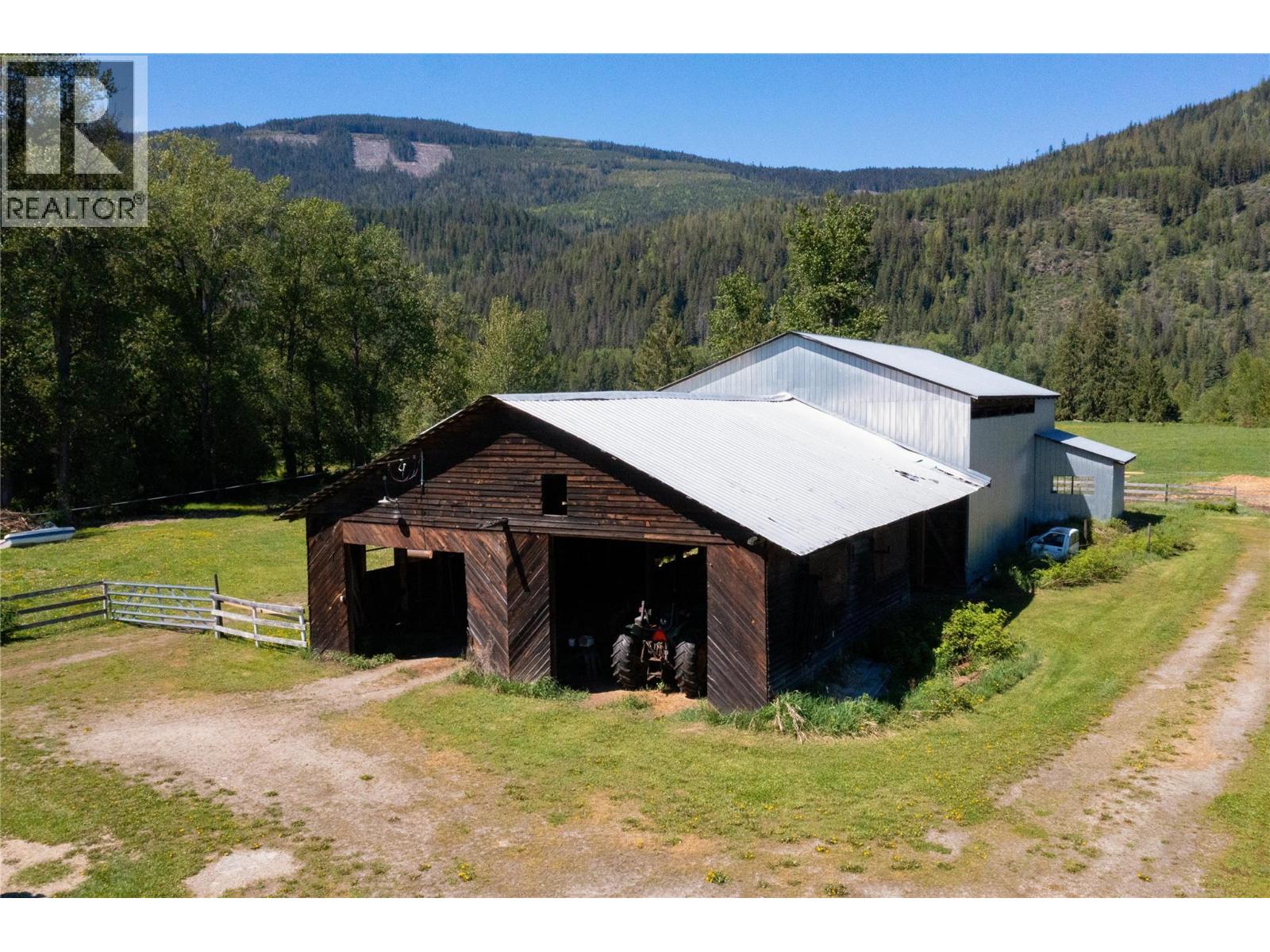 2169 Solsqua Road, Sicamous, British Columbia  V0E 2V0 - Photo 36 - 10381248
