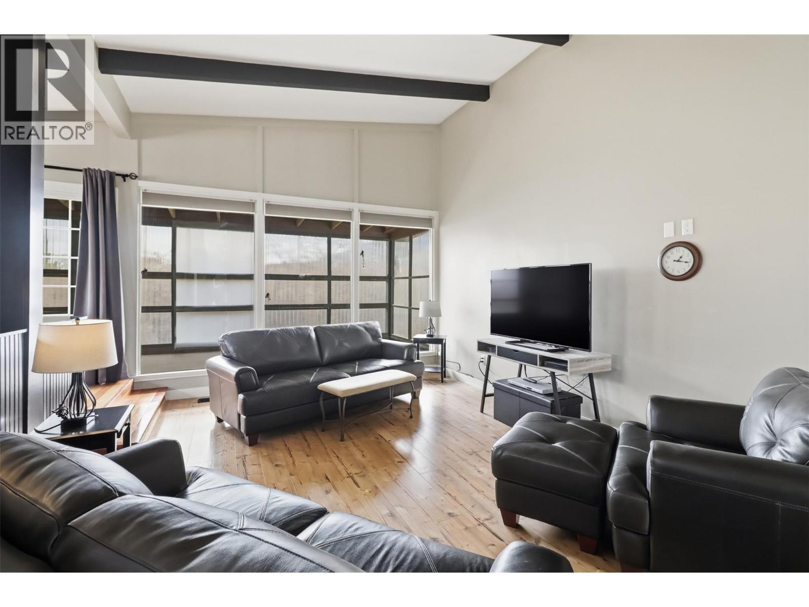 2794 Sunset Drive, Kamloops, British Columbia  V2C 4K6 - Photo 13 - 10381103