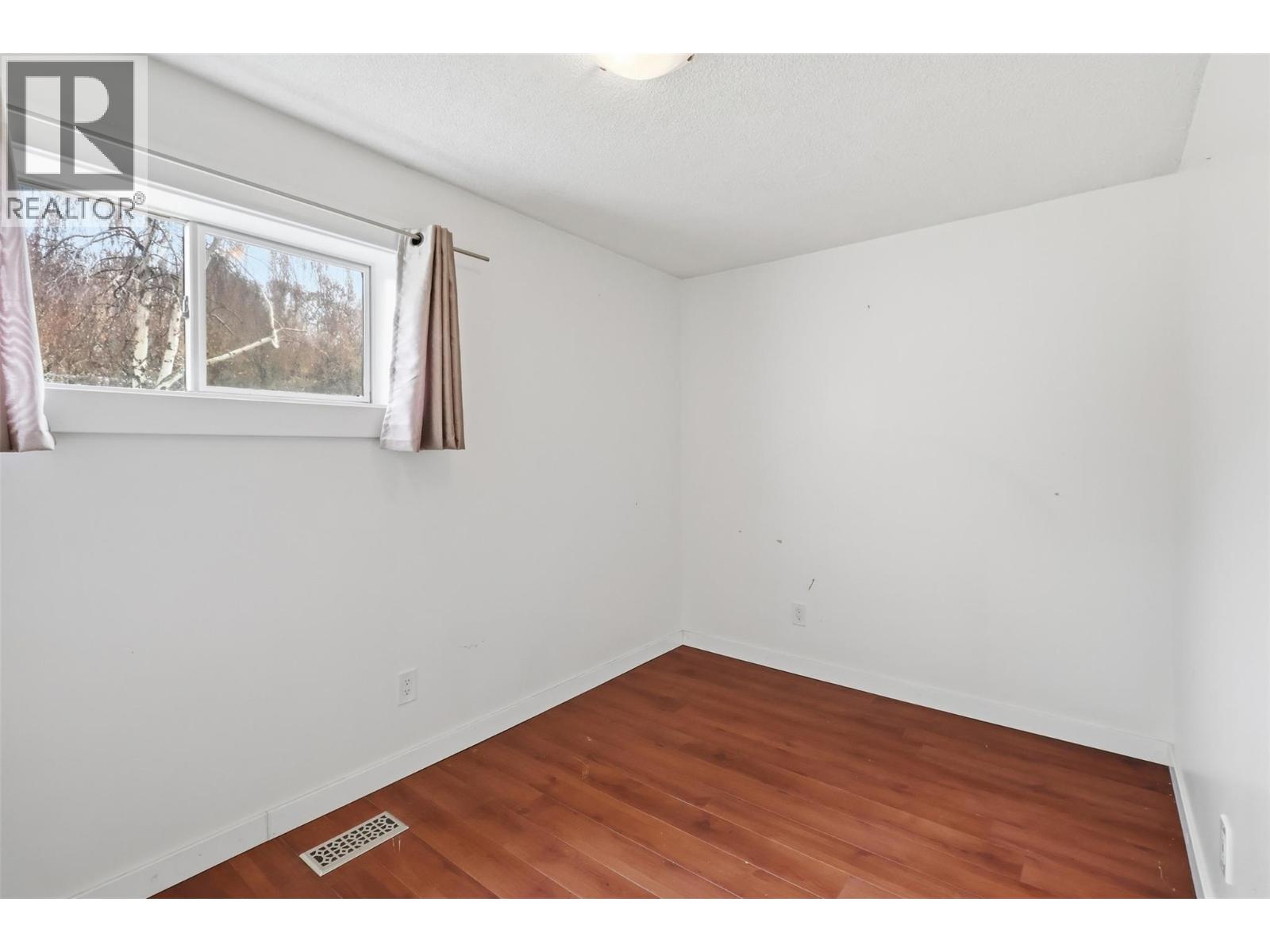 2794 Sunset Drive, Kamloops, British Columbia  V2C 4K6 - Photo 42 - 10381103