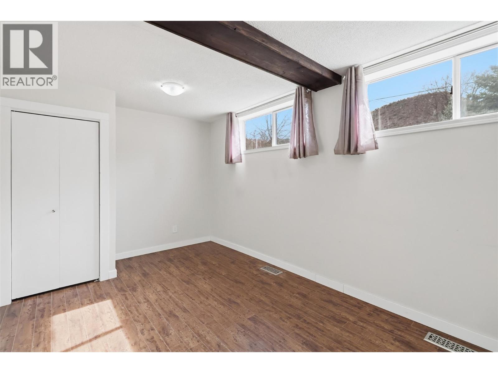 2794 Sunset Drive, Kamloops, British Columbia  V2C 4K6 - Photo 45 - 10381103