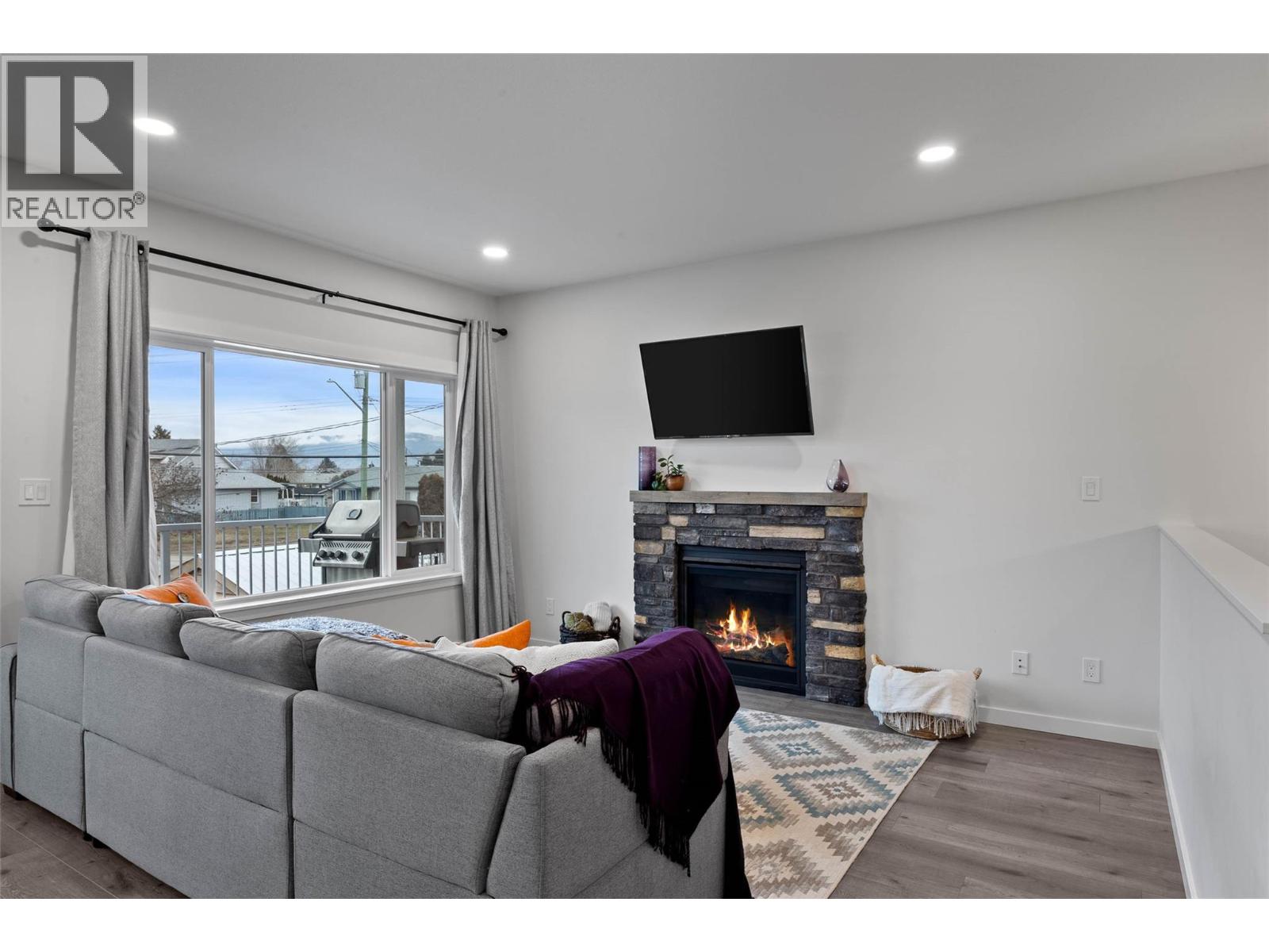 1117 Laroque Street, Kamloops, British Columbia  V2B 8M5 - Photo 10 - 10381096