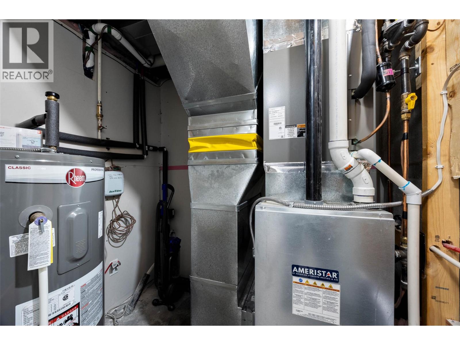 1117 Laroque Street, Kamloops, British Columbia  V2B 8M5 - Photo 34 - 10381096