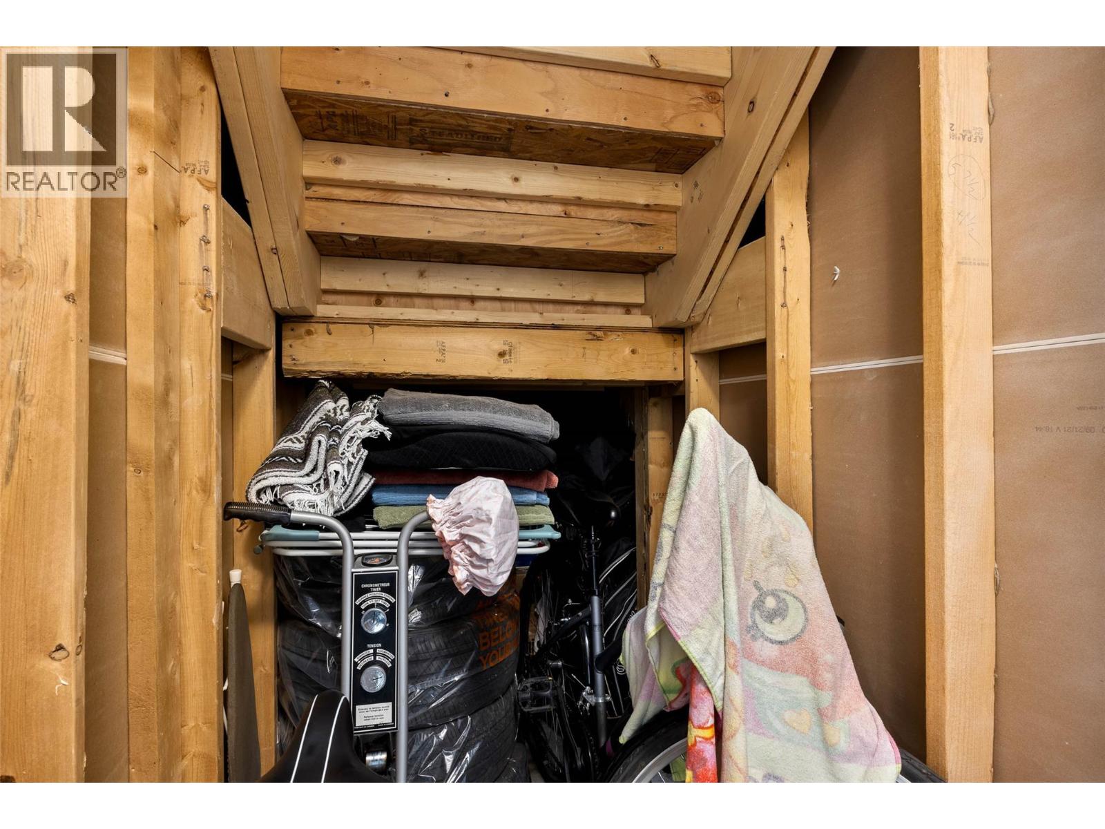 1117 Laroque Street, Kamloops, British Columbia  V2B 8M5 - Photo 35 - 10381096