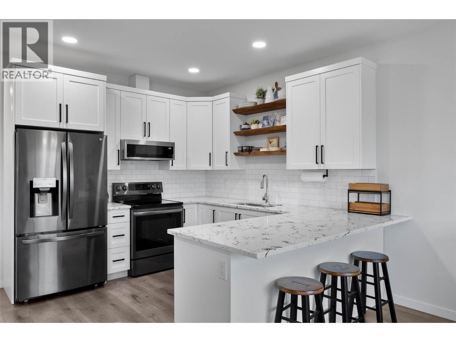 1117 Laroque Street, Kamloops, British Columbia  V2B 8M5 - Photo 4 - 10381096