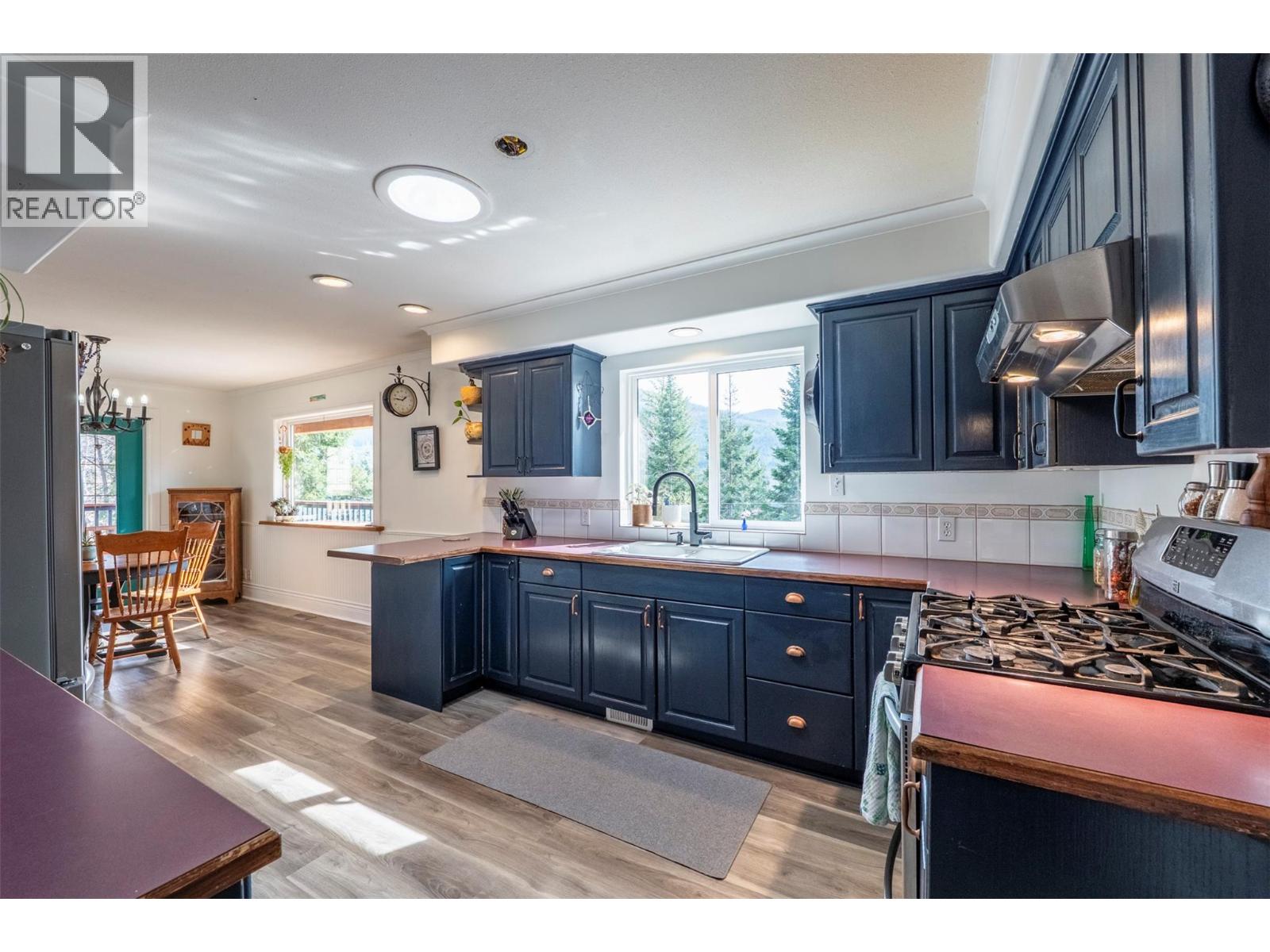 3811 Aaron Road, Bonnington, British Columbia  V0G 2G3 - Photo 15 - 10381195