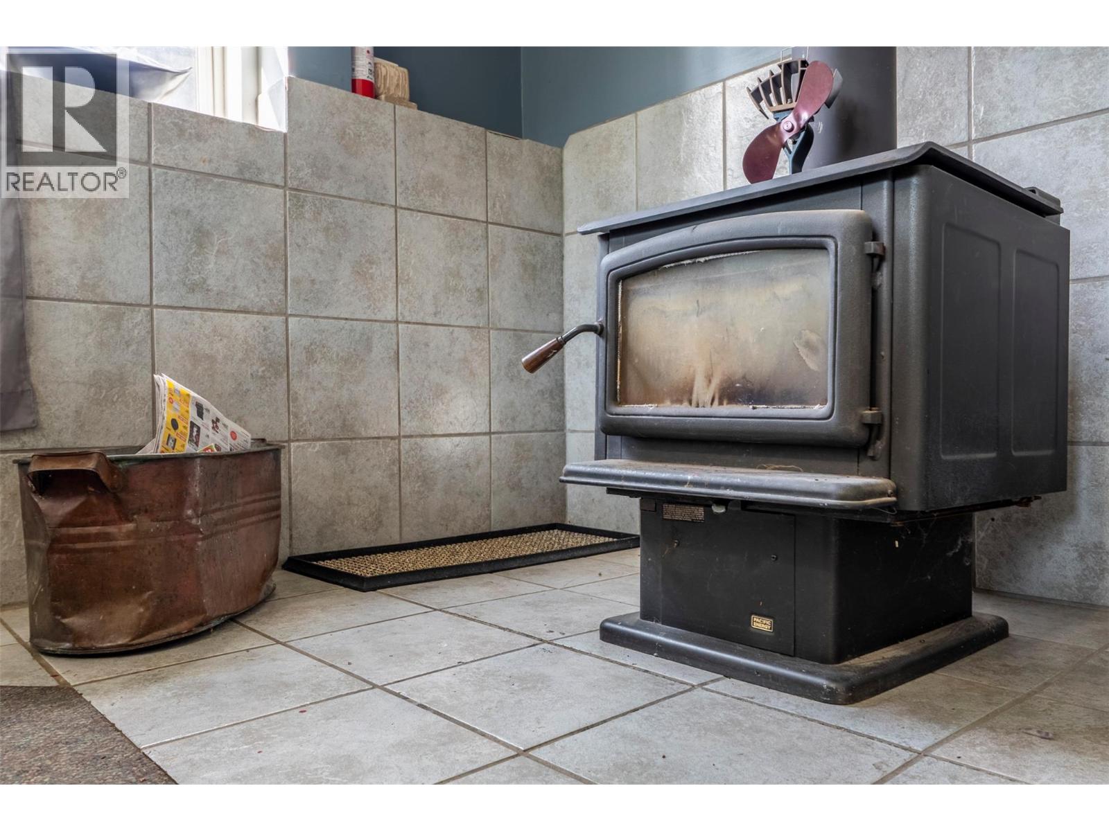 3811 Aaron Road, Bonnington, British Columbia  V0G 2G3 - Photo 44 - 10381195