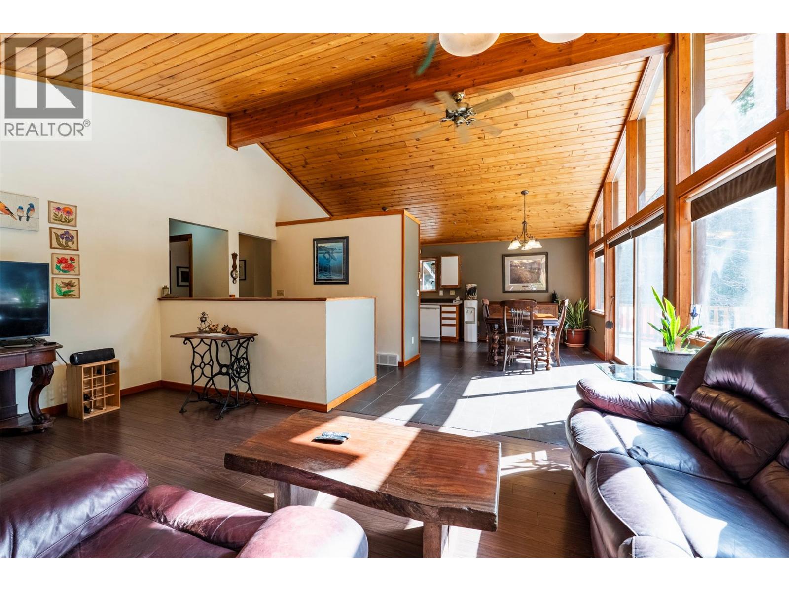 7077 Beggs Road, Nelson, British Columbia  V1L 6S5 - Photo 7 - 10381192