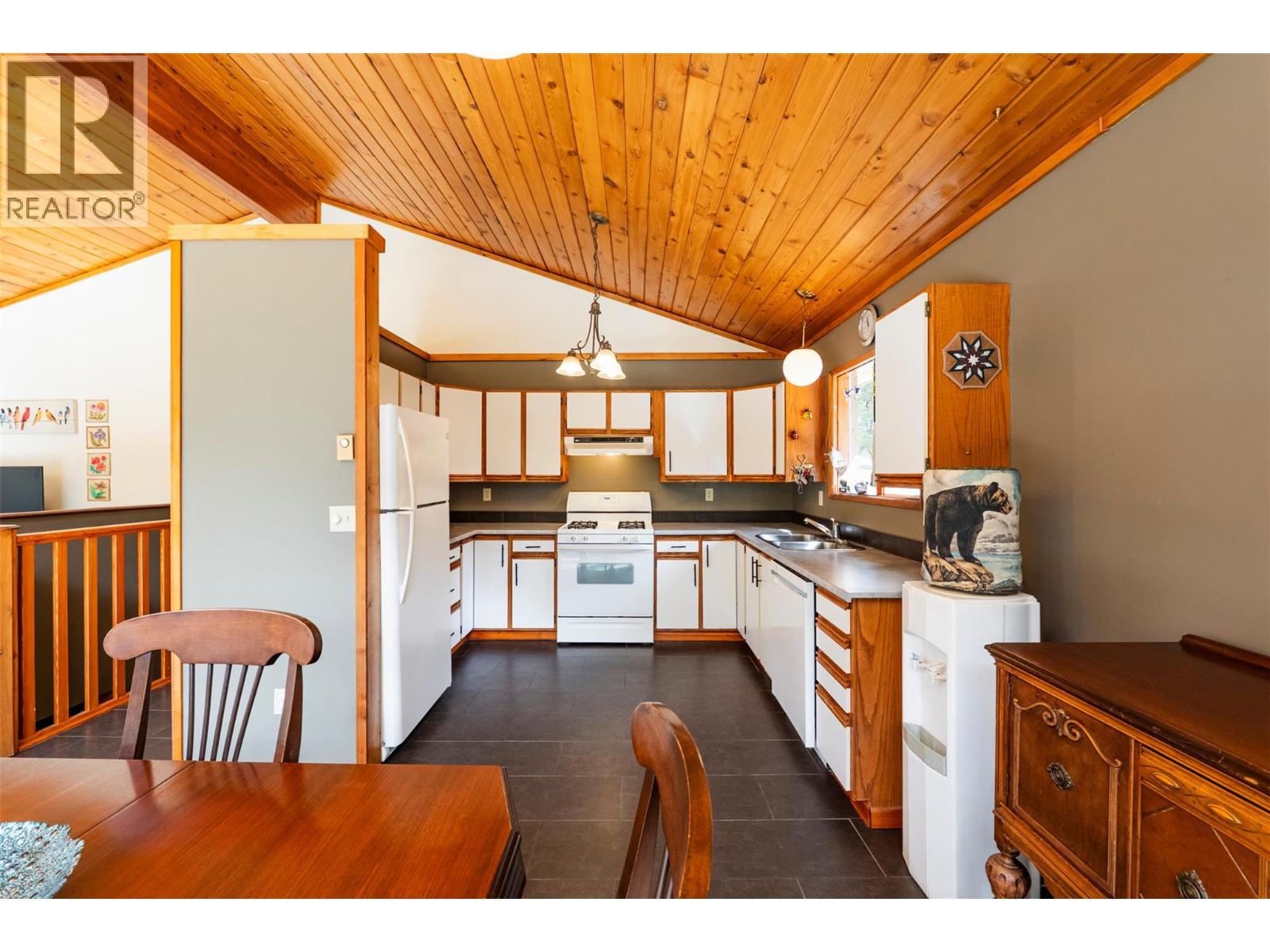 7077 Beggs Road, Nelson, British Columbia  V1L 6S5 - Photo 9 - 10381192