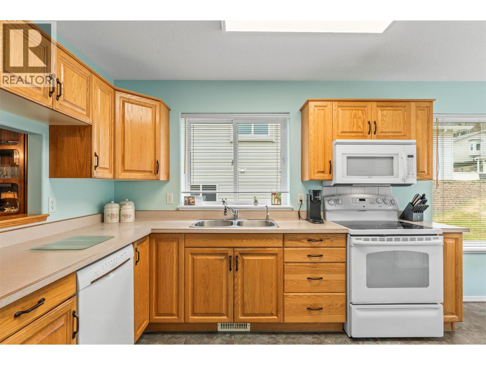 2675 Pine Avenue Unit# 55, Lumby, British Columbia  V0E 2G5 - Photo 15 - 10381177