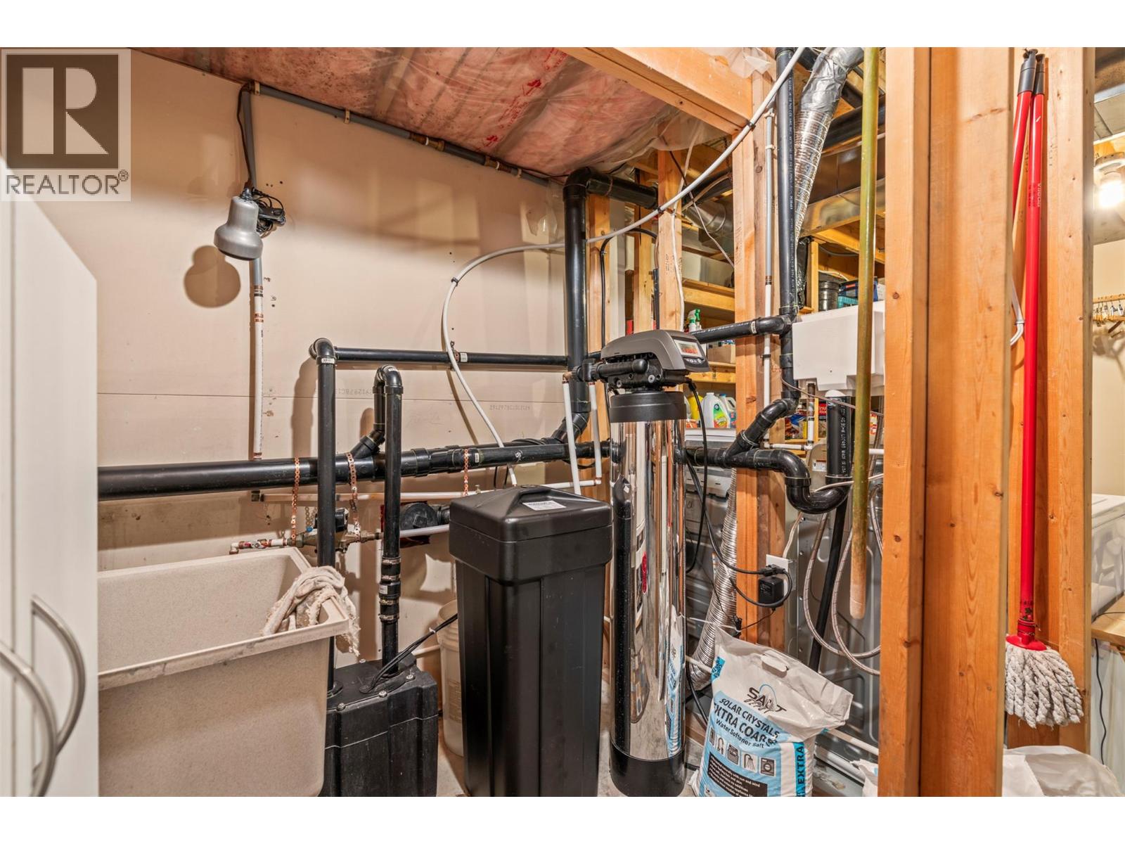 2675 Pine Avenue Unit# 55, Lumby, British Columbia  V0E 2G5 - Photo 47 - 10381177