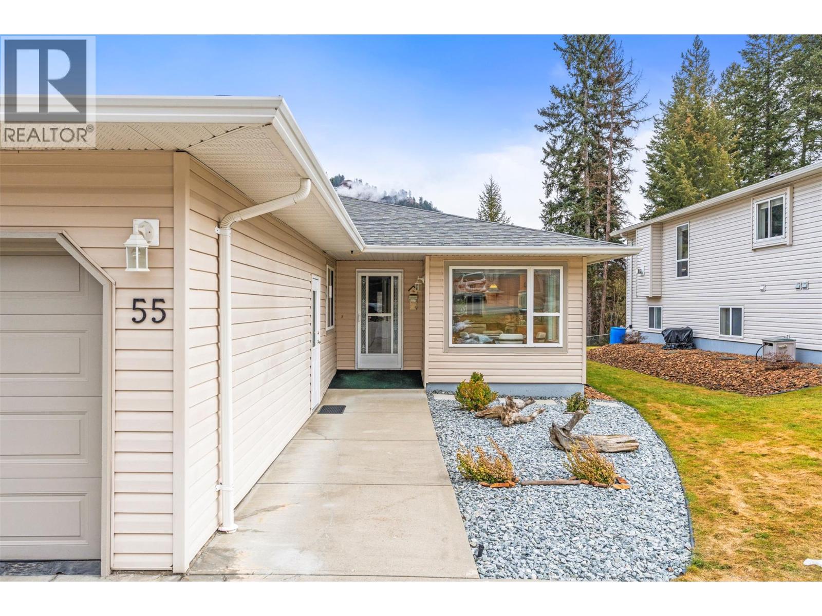 2675 Pine Avenue Unit# 55, Lumby, British Columbia  V0E 2G5 - Photo 58 - 10381177