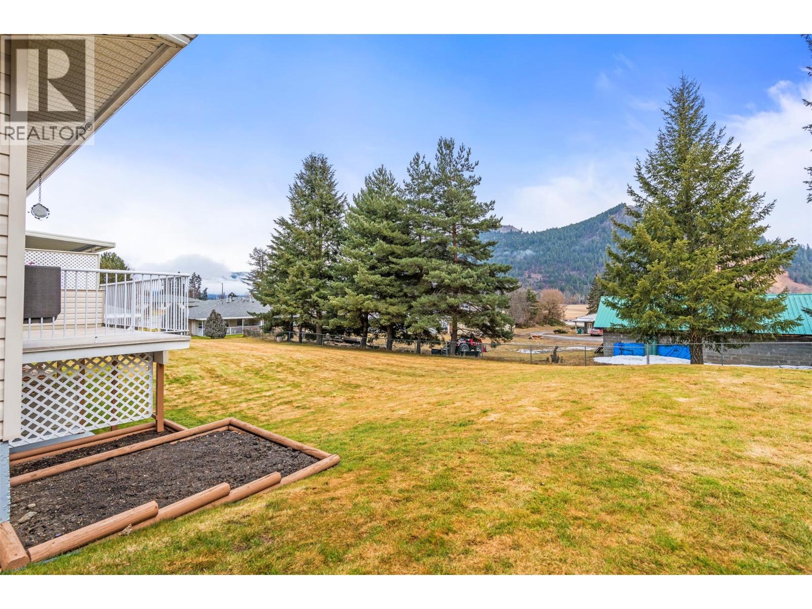 2675 Pine Avenue Unit# 55, Lumby, British Columbia  V0E 2G5 - Photo 61 - 10381177