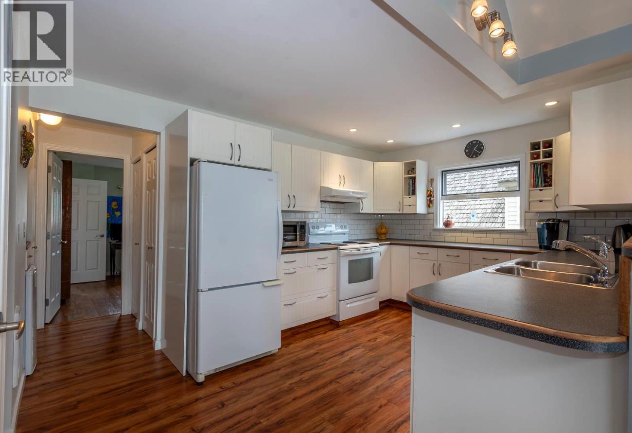 32 Louis Estates Road, Vernon, British Columbia  V1H 2A6 - Photo 13 - 10381071