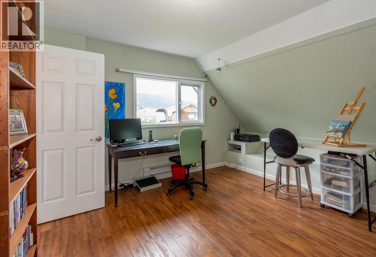 32 Louis Estates Road, Vernon, British Columbia  V1H 2A6 - Photo 31 - 10381071