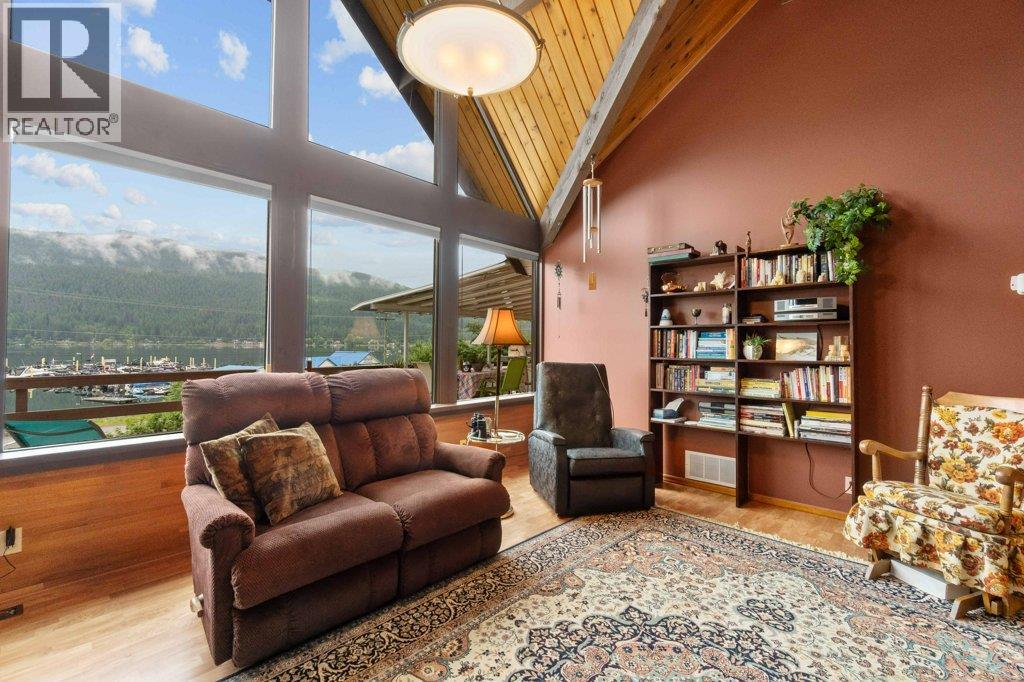 2504 Blind Bay Road, Blind Bay, British Columbia  V0E 1H1 - Photo 10 - 10380732