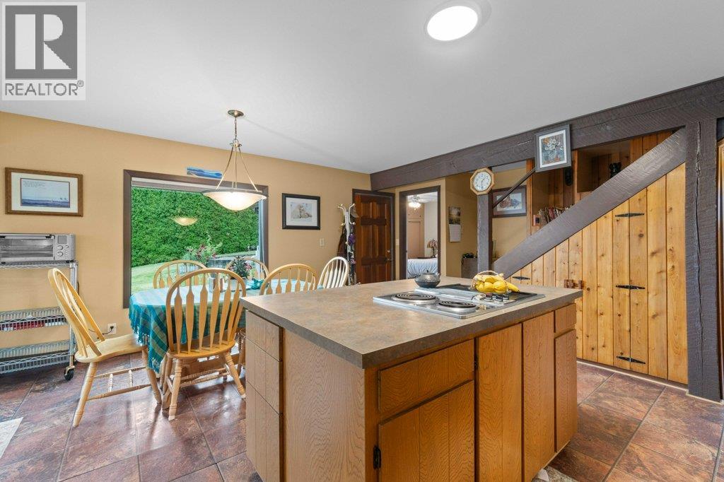 2504 Blind Bay Road, Blind Bay, British Columbia  V0E 1H1 - Photo 14 - 10380732