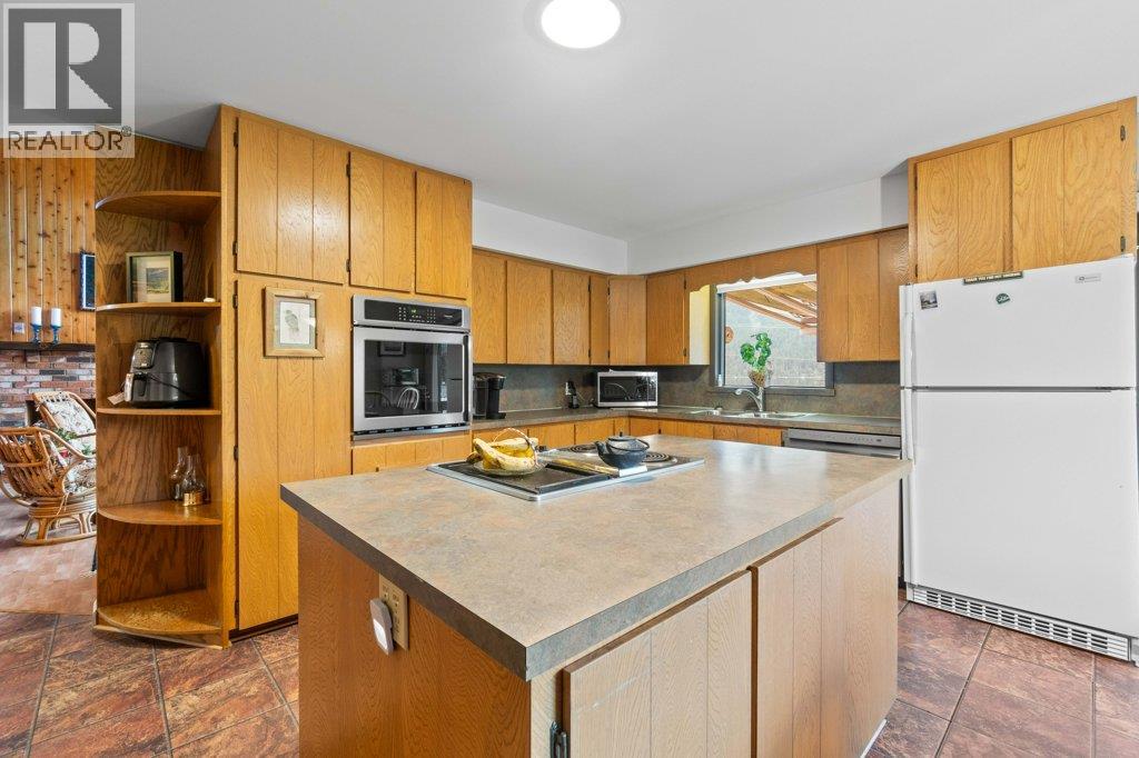 2504 Blind Bay Road, Blind Bay, British Columbia  V0E 1H1 - Photo 16 - 10380732