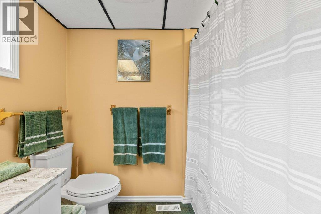 2504 Blind Bay Road, Blind Bay, British Columbia  V0E 1H1 - Photo 23 - 10380732