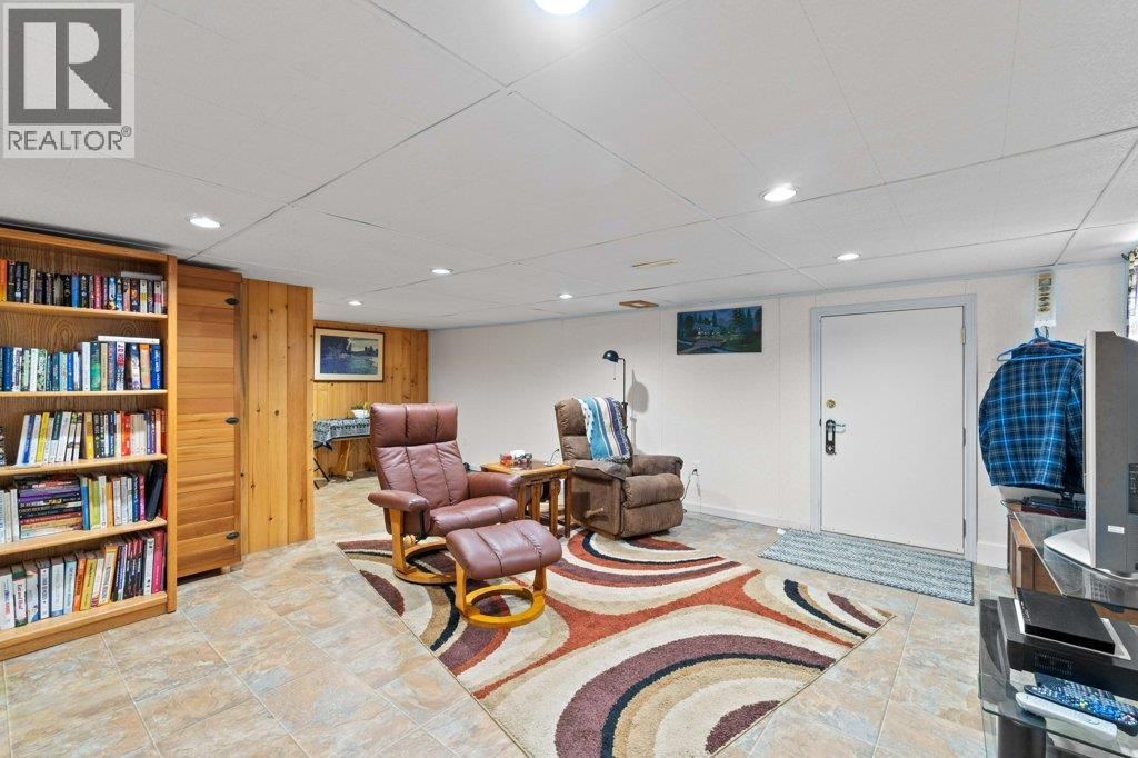 2504 Blind Bay Road, Blind Bay, British Columbia  V0E 1H1 - Photo 39 - 10380732