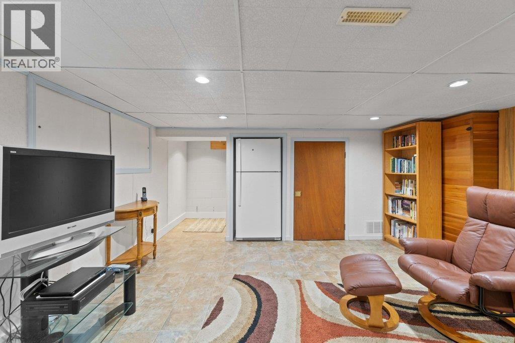 2504 Blind Bay Road, Blind Bay, British Columbia  V0E 1H1 - Photo 40 - 10380732