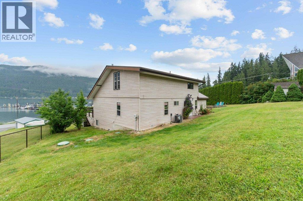 2504 Blind Bay Road, Blind Bay, British Columbia  V0E 1H1 - Photo 94 - 10380732