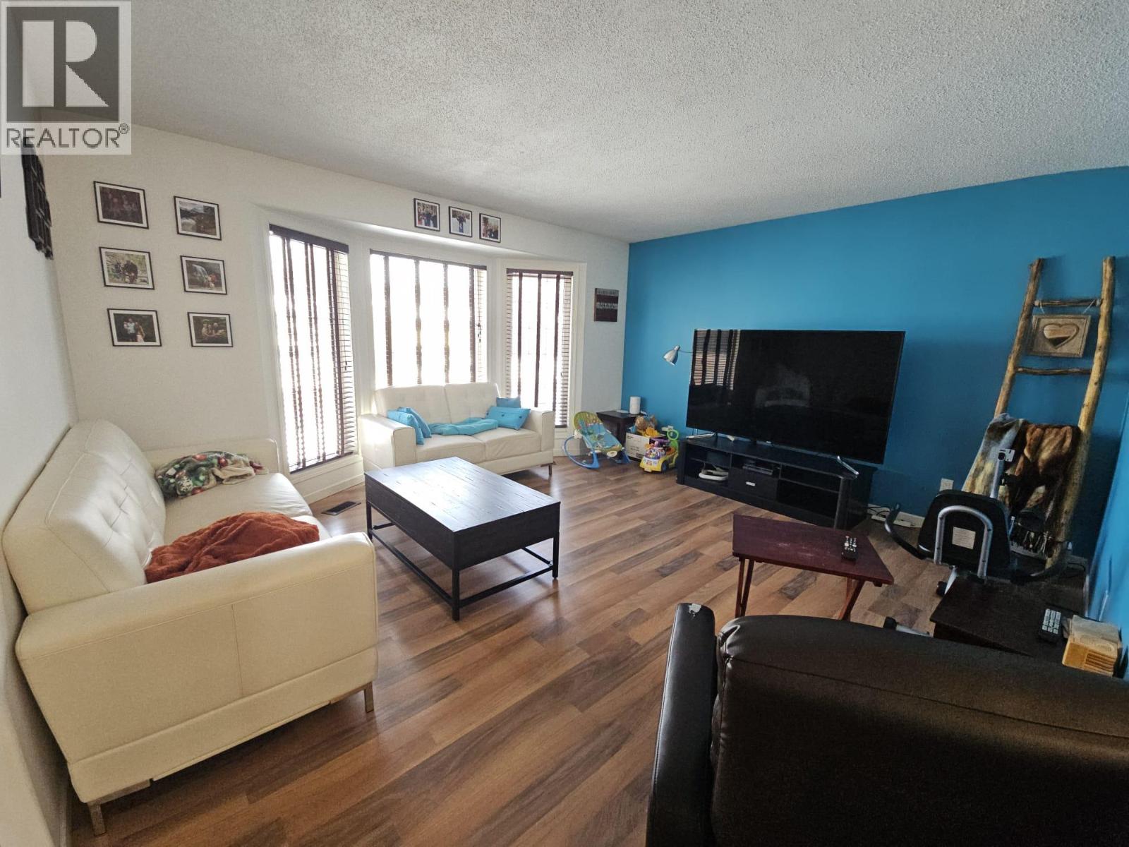 5117 44 Place Ne, Chetwynd, British Columbia  V0C 1J0 - Photo 3 - 10381064