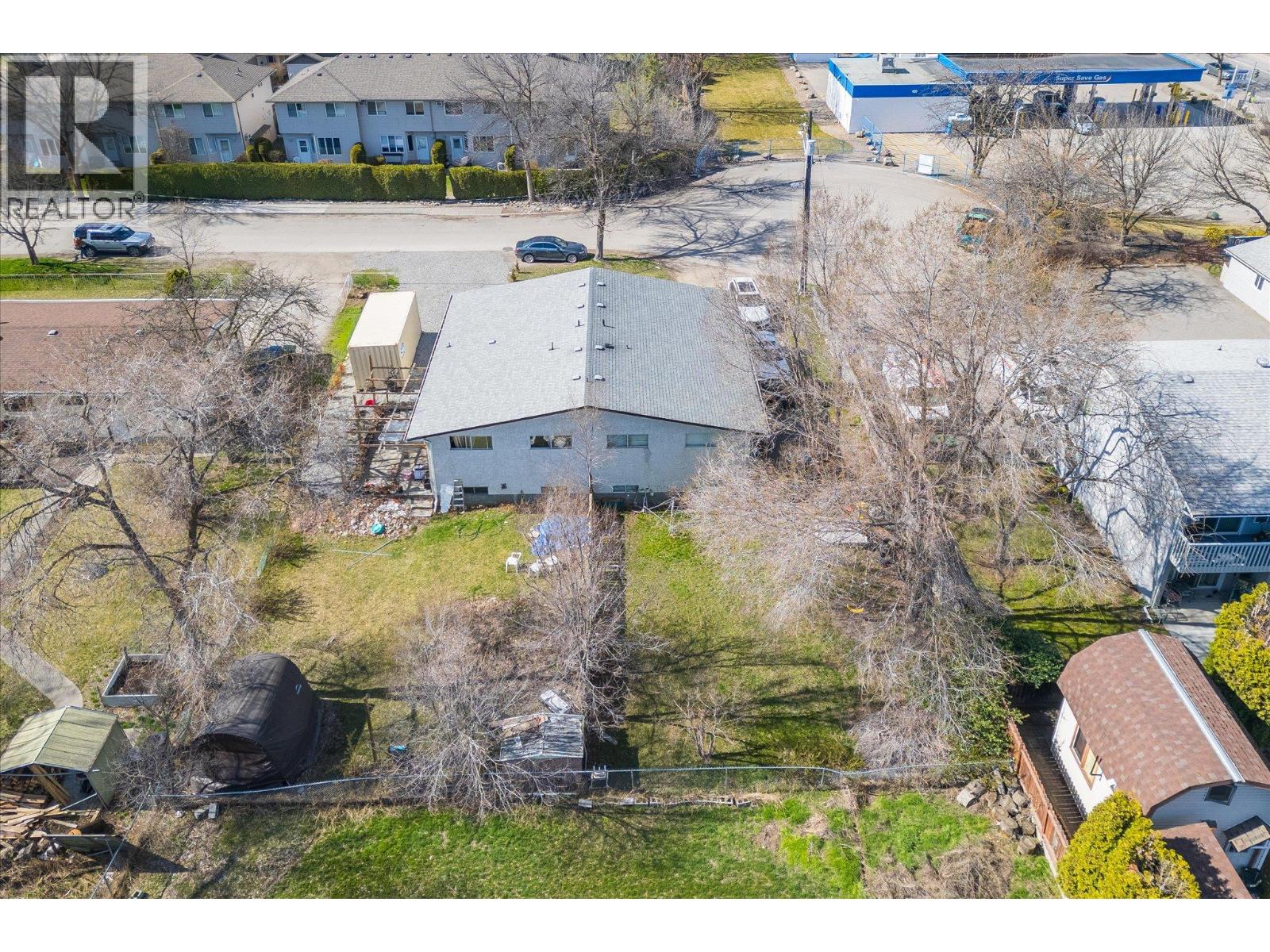 145-147 Woods Road, Kelowna, British Columbia  V1X 4G4 - Photo 3 - 10379209