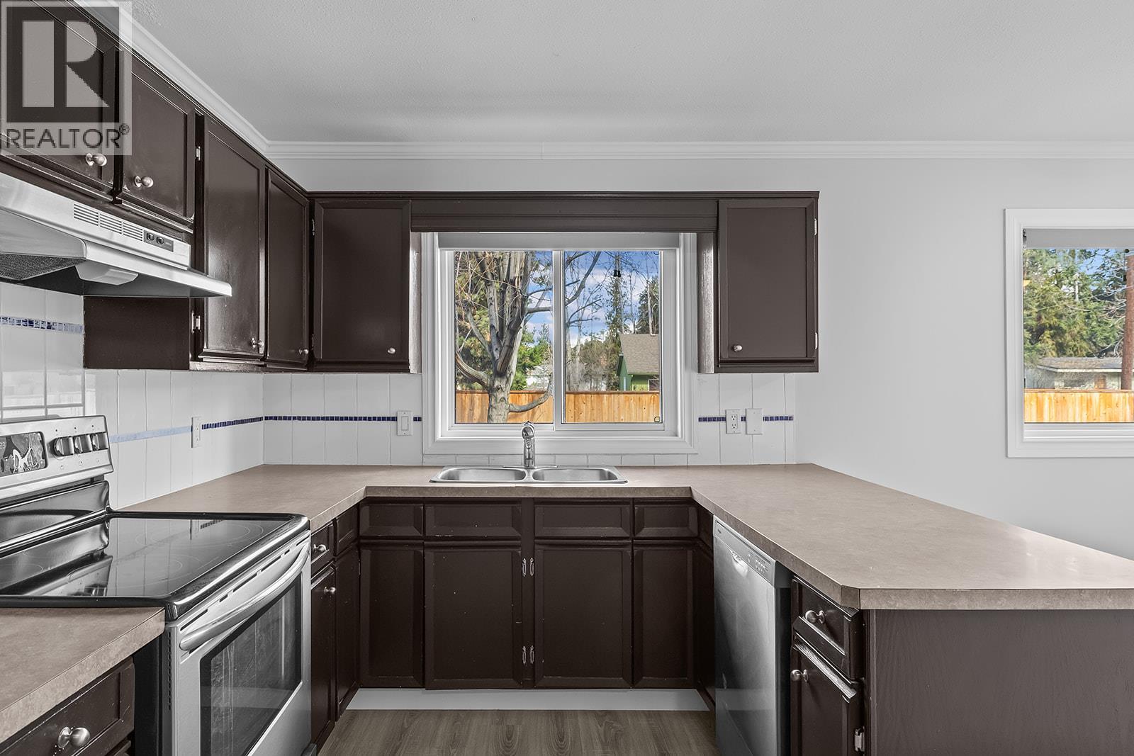 4700 Gordon Drive, Kelowna, British Columbia  V1W 4P4 - Photo 19 - 10380984