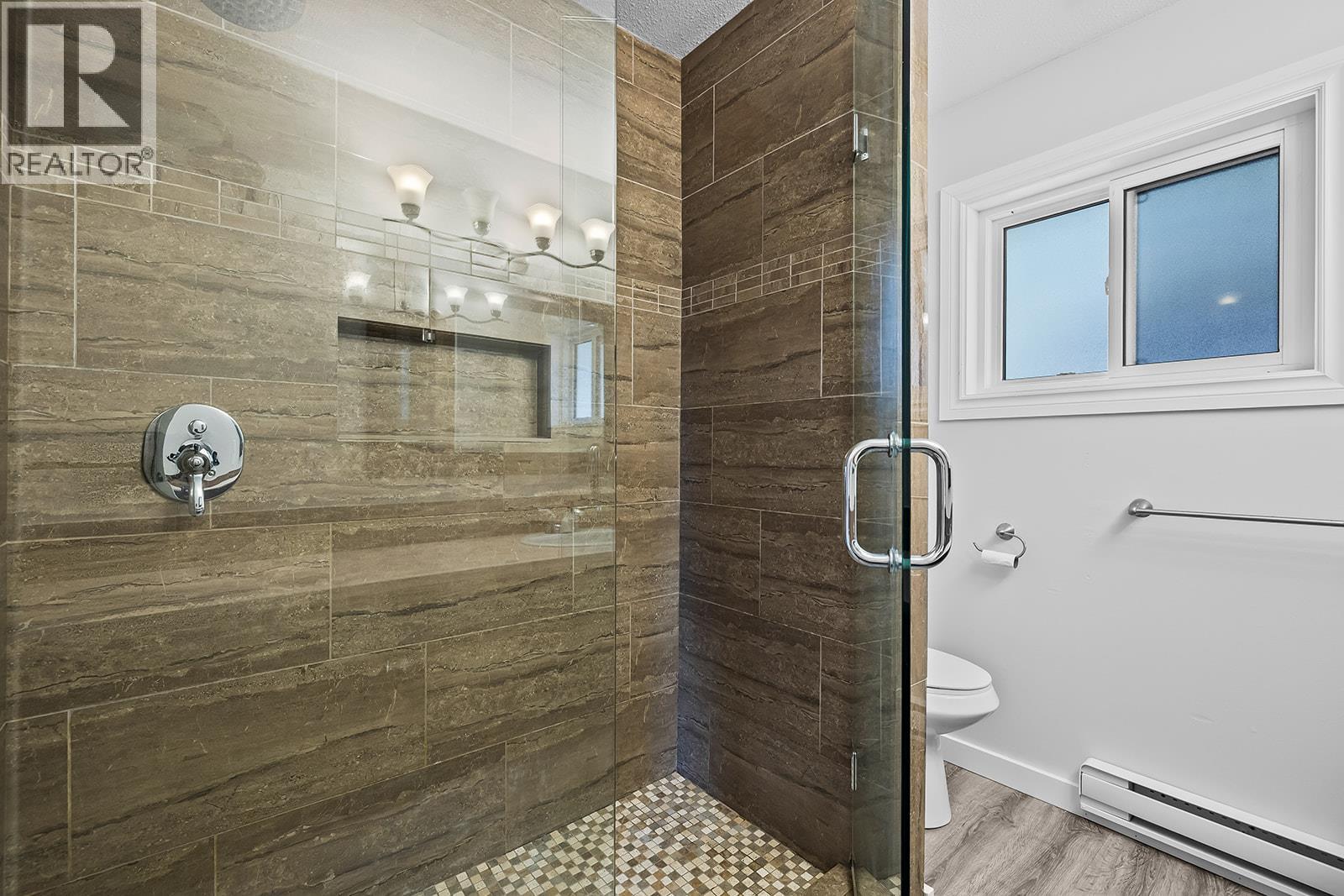 4700 Gordon Drive, Kelowna, British Columbia  V1W 4P4 - Photo 23 - 10380984