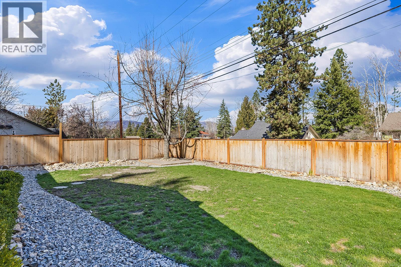 4700 Gordon Drive, Kelowna, British Columbia  V1W 4P4 - Photo 3 - 10380984
